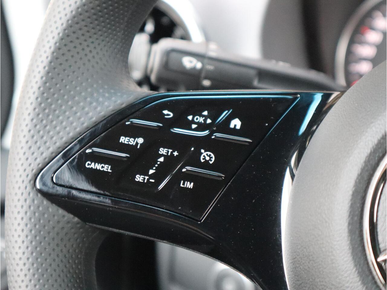 Mercedes-Benz SPRINTER 317 1.9 CDI L2 Pro HD NAVI VOORBER. 3.5T AHW SMARTPHONE INTEGRATIE