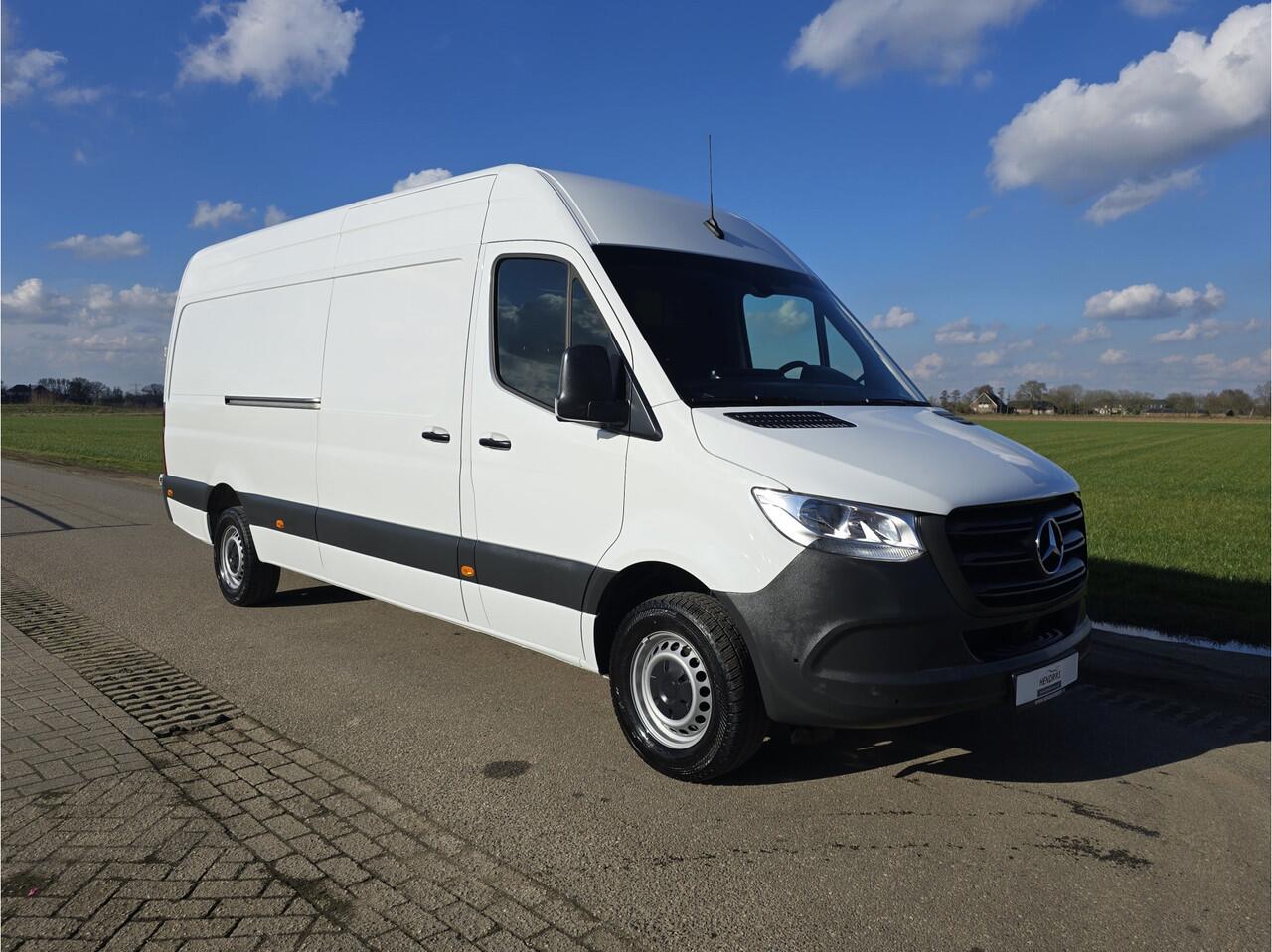 Mercedes-Benz SPRINTER 317 1.9 CDI L3 H2 RWD - 170 Pk - Euro 6 - Camera - StoelVerwarming - MBUX