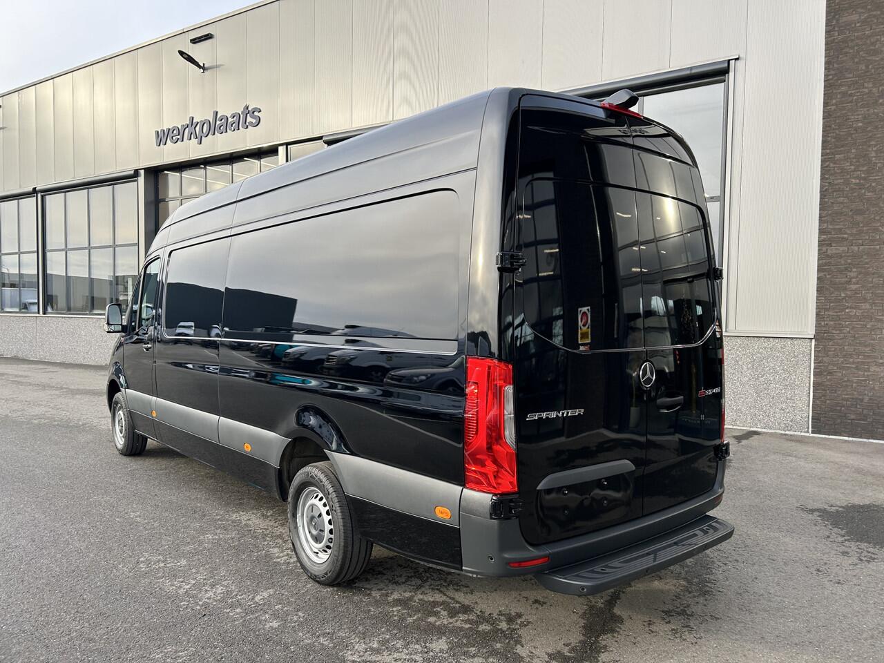 Mercedes-Benz SPRINTER 317 CDI L3 H2 MBUX / Camera / Parkeersensoren / Carplay navigatie / Cruise control / Airco / 270 Graden achterdeuren