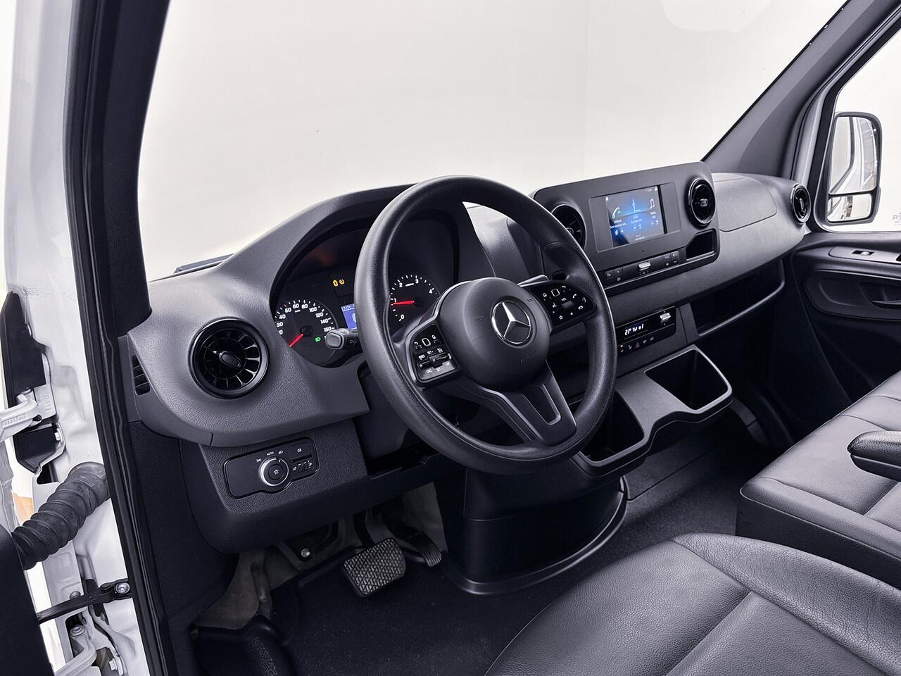 Mercedes-Benz SPRINTER 315 1.9 CDI L2H2 FWD Automaat MBUX Trekhaak Achteruitrijcamera Apple Carplay/Android Auto Betimmering Cruise Control