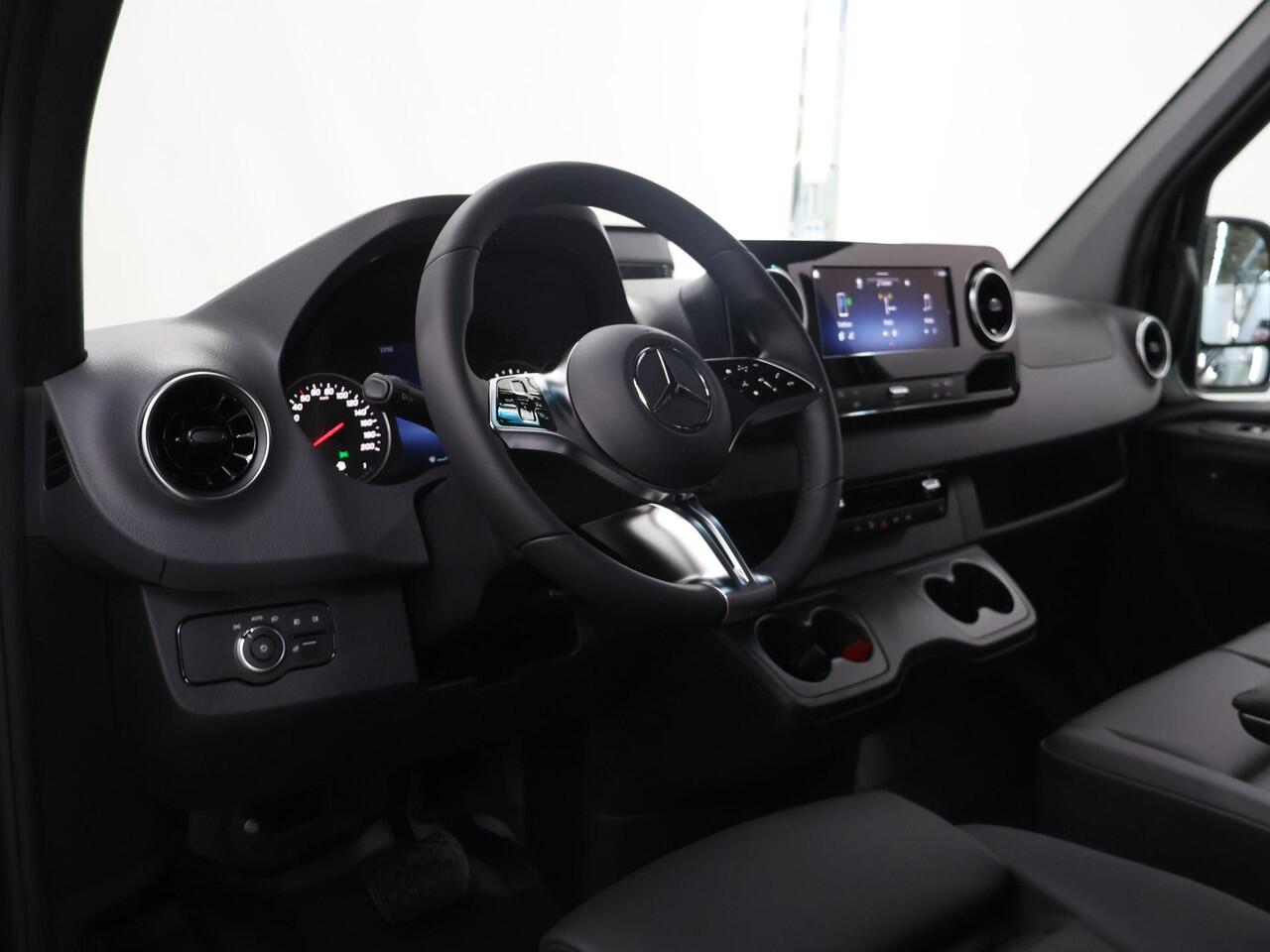 Mercedes-Benz SPRINTER 319 CDI L3 H2 Select | Winterpakket | Trekgewicht 3500 kg | Adaptieve Cruise Distronic | LED koplampen | Achteruitrijcamera | Smartphone integratie pakket |