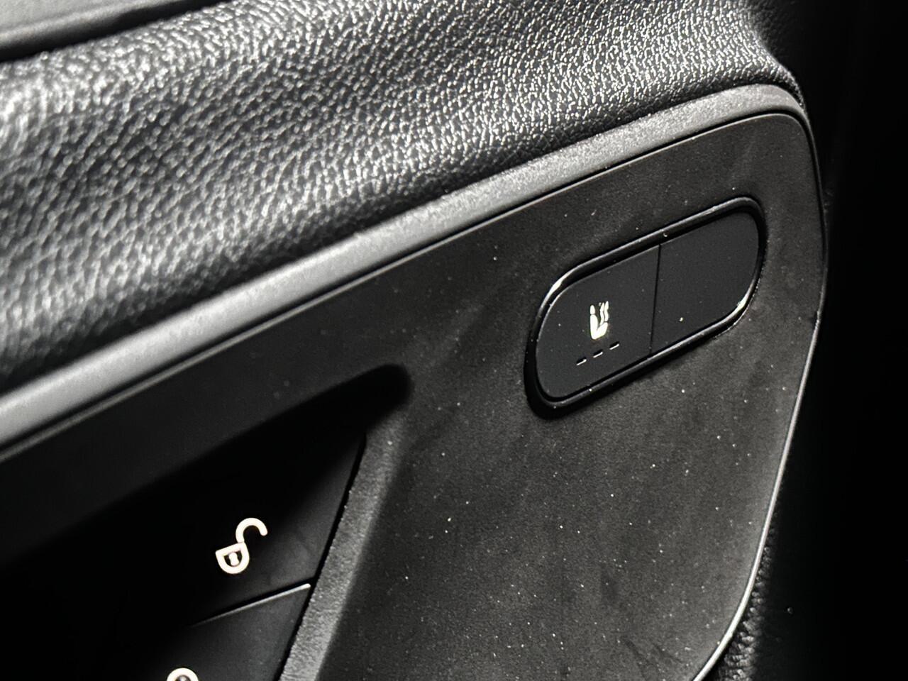 Mercedes-Benz SPRINTER 211 1.9 CDI L2H1 FWD /AUTOMAAT! /Trekhaak! /Camera /3-Zitplaatsen /Zij-schuifdeur rechts /Apple + Android /DAB+! /Keyless Go /Stoelverw. /Navi /Climat /Cruise /Elek. pakket /Bluetooth /Armsteun. /1e Eigenaar