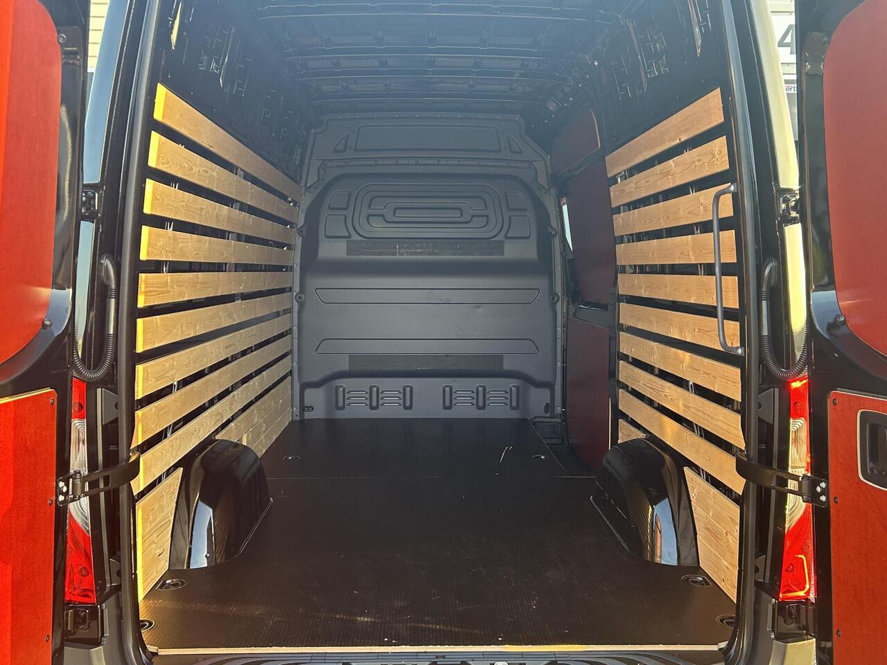 Mercedes-Benz SPRINTER 315 1.9 CDI L2/H2 RWD | Automaat | Cruise Control | Navigatie