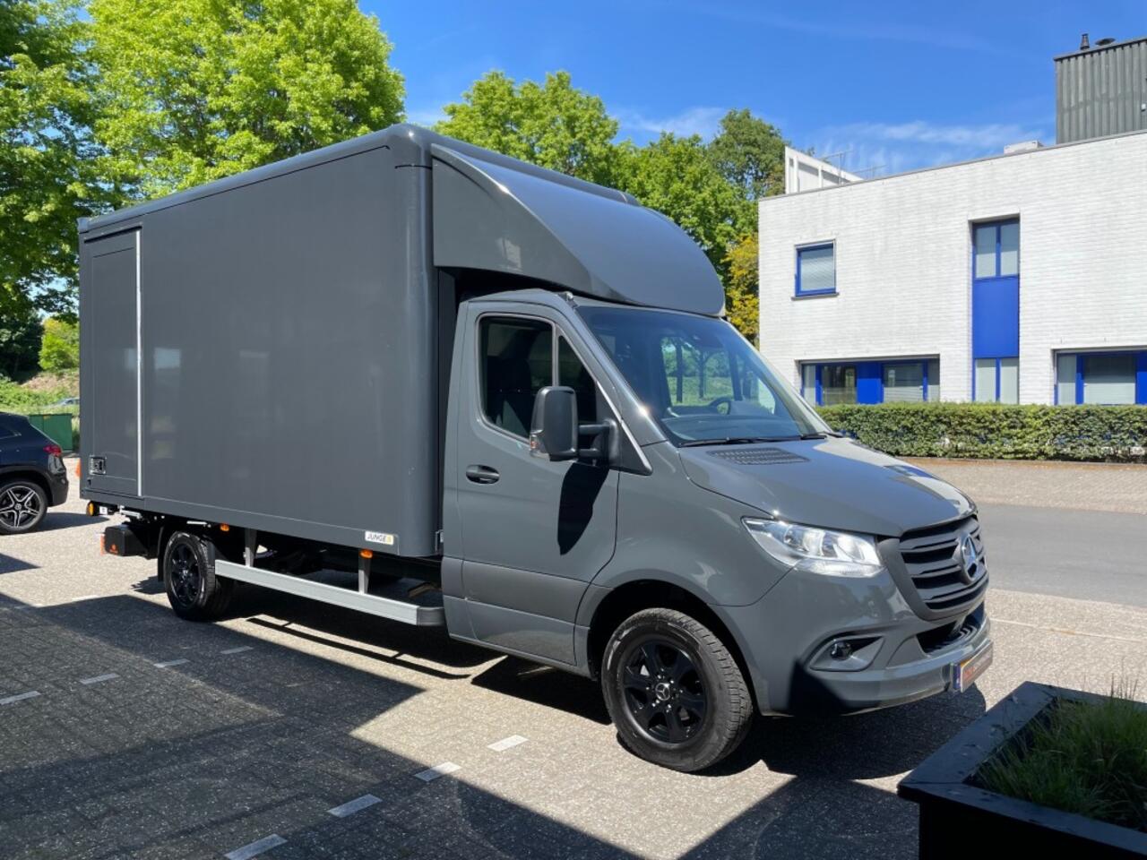 Mercedes-Benz SPRINTER 317 cdi bakwagen laadklep m-bux camera LMVelgen BPM vrij
