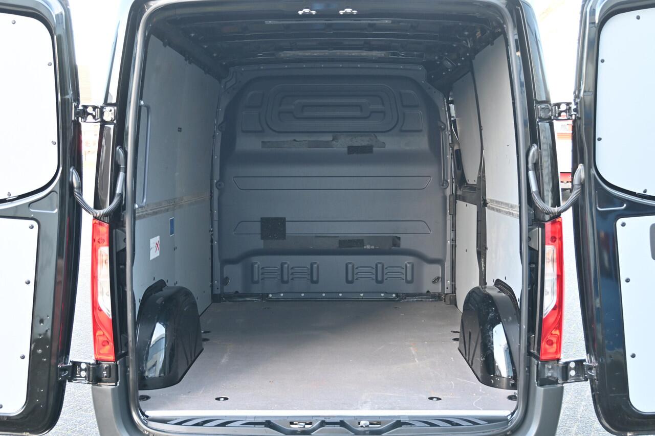 Mercedes-Benz SPRINTER 214 CDI L1H1 MBUX met camera, Trekhaak