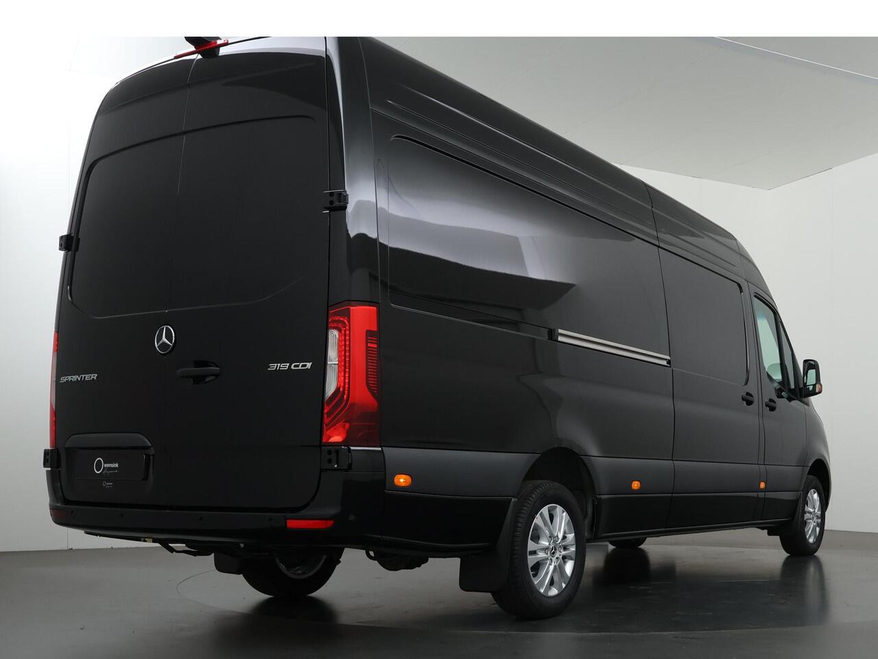Mercedes-Benz SPRINTER 319 CDI L3 H2 Select | Winterpakket | Trekgewicht 3500 kg | Adaptieve Cruise Distronic | LED koplampen | Achteruitrijcamera | Smartphone integratie pakket |