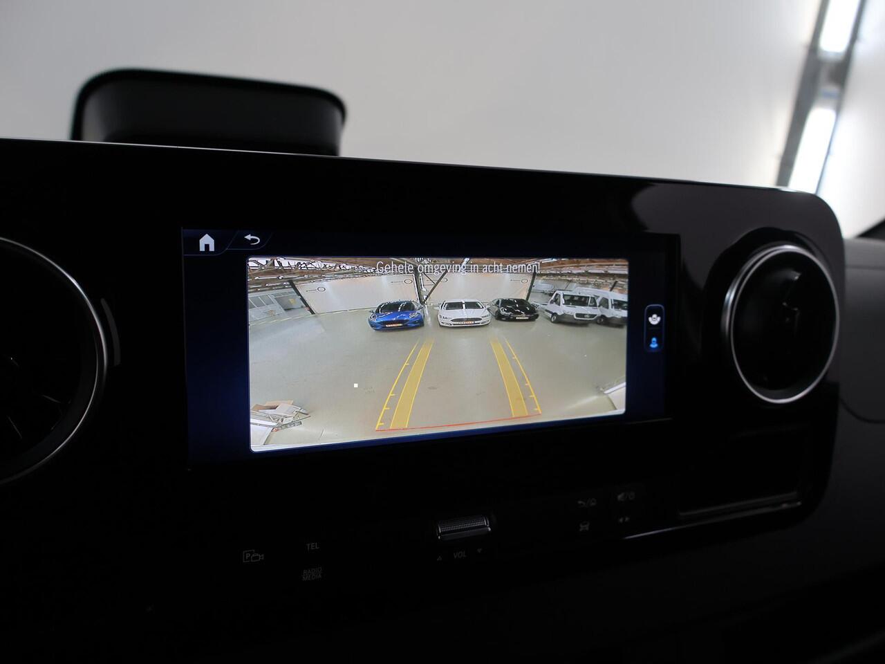 Mercedes-Benz SPRINTER 315 CDI | L2 H2 | Aut. | RWD | PRO | BPM VRIJ! | 3500 KG AHW | CARPLAY | ANDROID AUTO | 3-ZITS | CRUISE | CAMERA | AIRCO | SPOORASSISTENT | DODEHOEKDETECTIE |