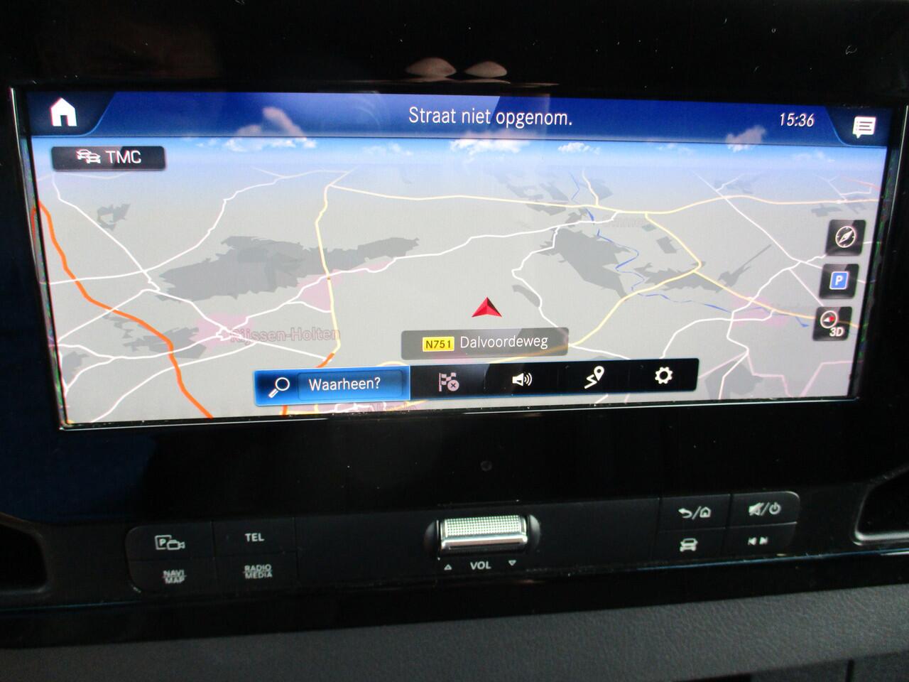 Mercedes-Benz SPRINTER 317 170 PK L2H2 Navi Led Airco Trekhaak