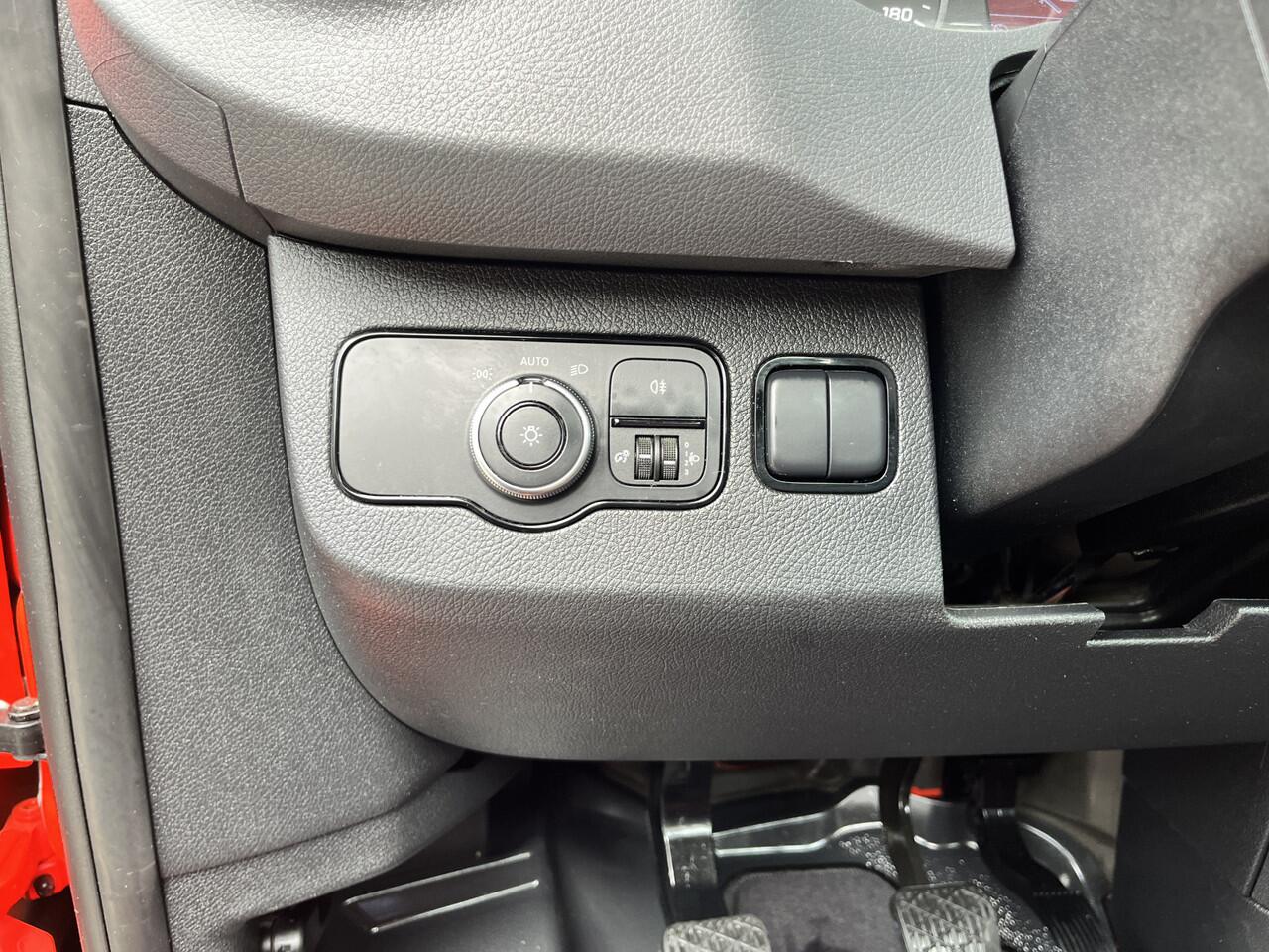 Mercedes-Benz SPRINTER 514 2.2 CDI Kipper Airco Trekhaak 3500kg trekgewicht Telefoonverbinding 3-Persoons Gereedschapskist Kieper Open laadbak Bpm vrij voor particulier gebruik!!