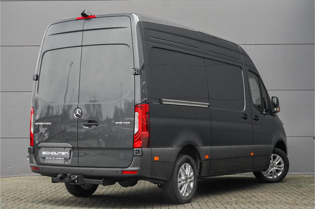 Mercedes-Benz SPRINTER 319 1.9 CDI L2H2 RWD 2x Schuifdeur Distronic Camera Navi Trekhaak 3.5T