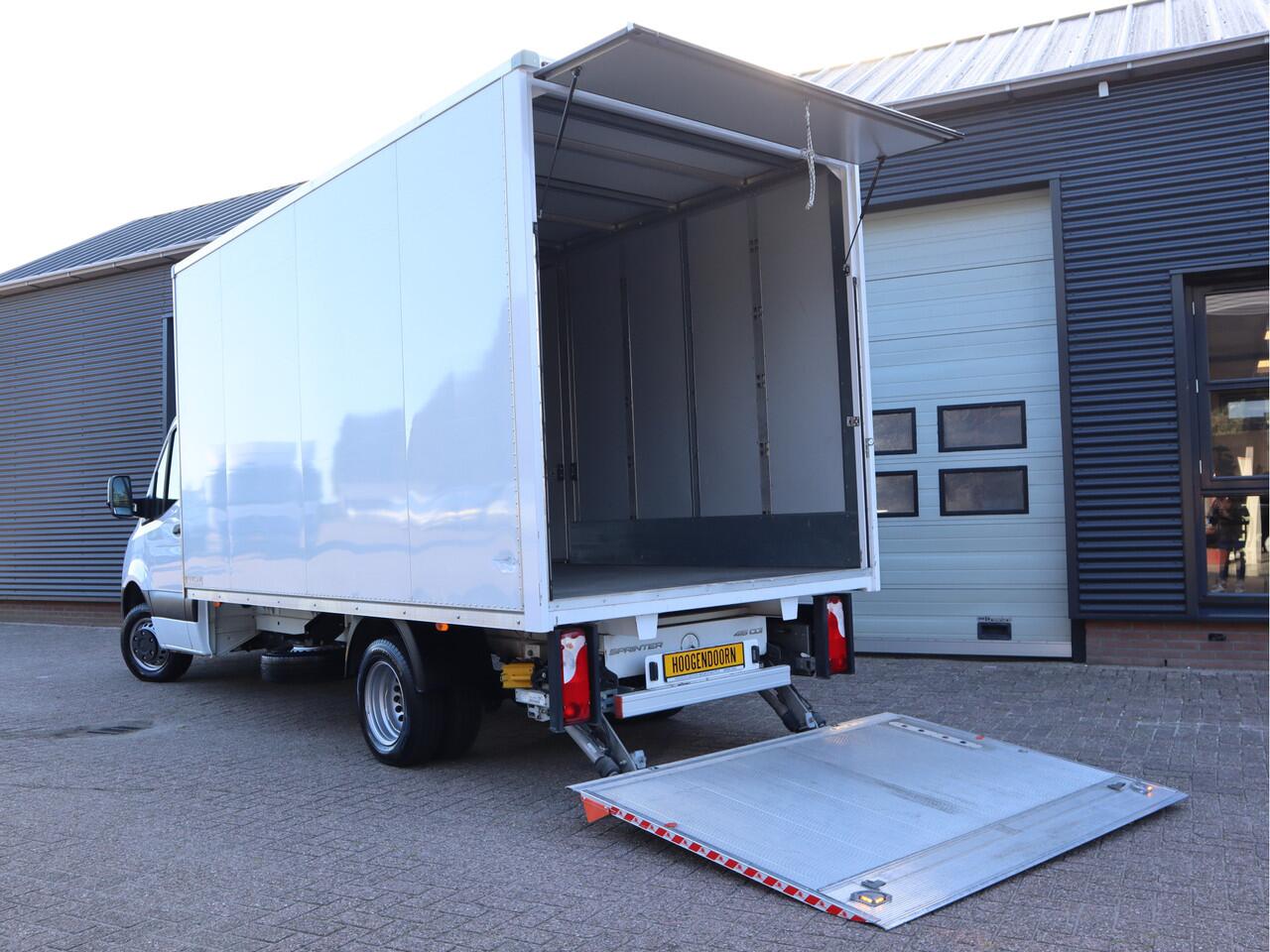 Mercedes-Benz SPRINTER 515 CDI Euro 6 Bakwagen Laadklep Zijdeur - MBUX - Clima