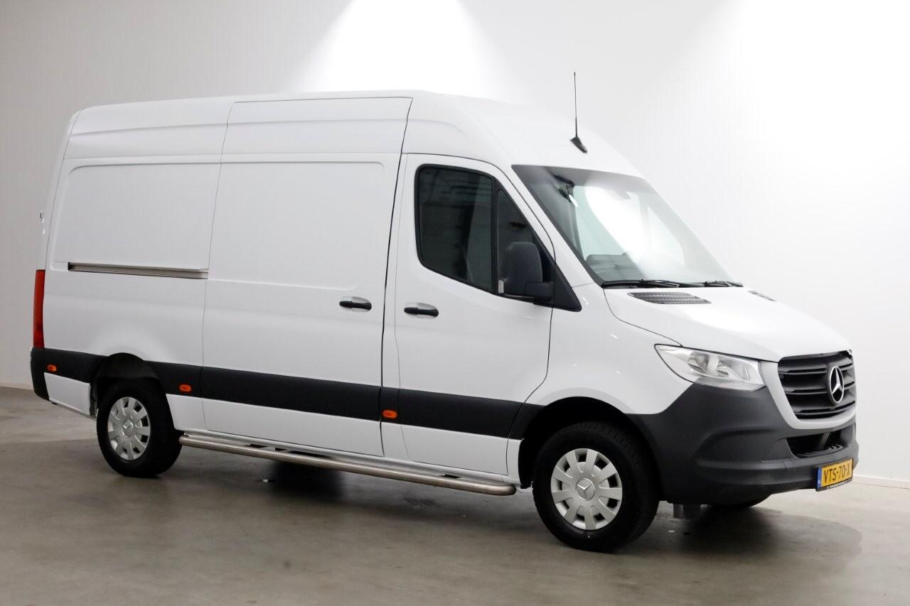 Mercedes-Benz SPRINTER 315 CDI 150pk RWD L2H2 Airco/Trekhaak 3500kg 03-2023
