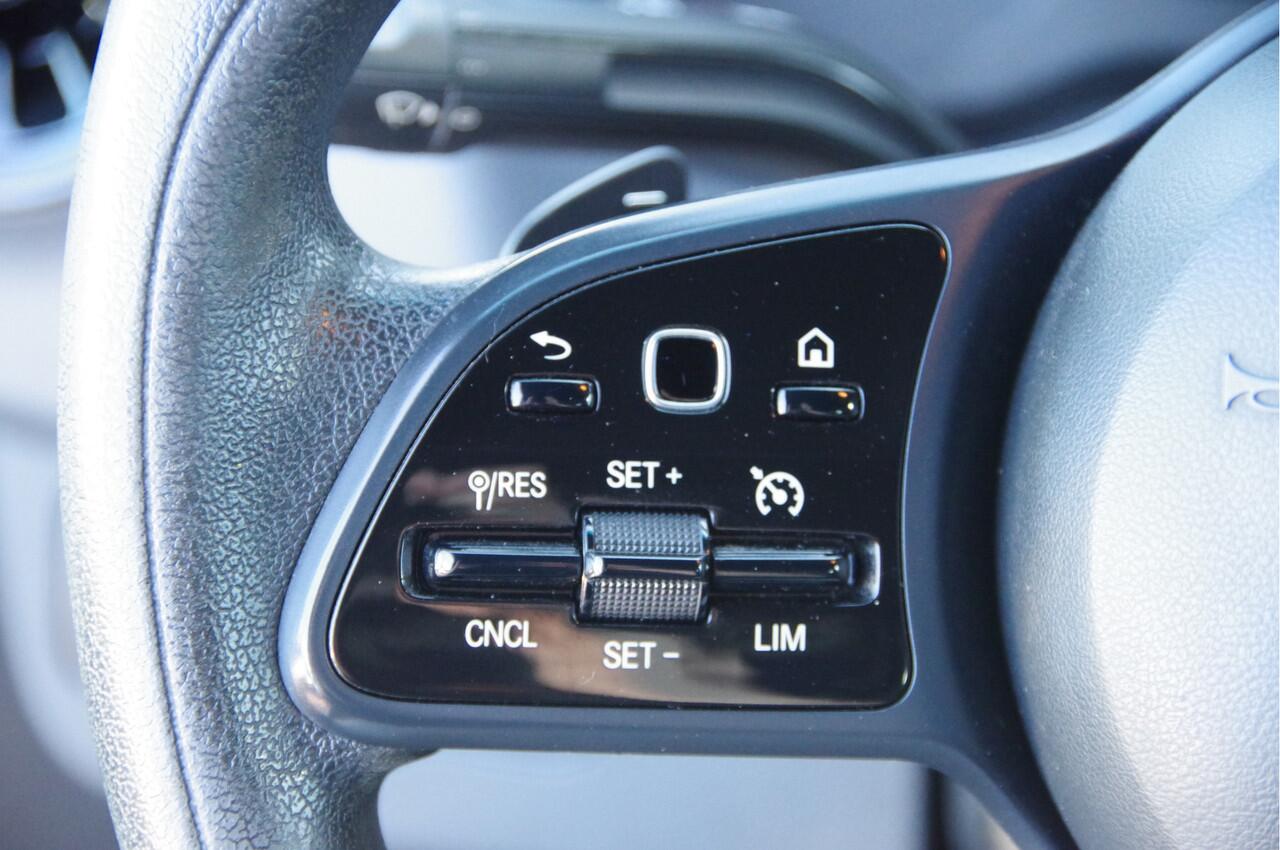 Mercedes-Benz SPRINTER 211 2.2 CDI L1H1 AUT. MBUX, CAMERA, STANDKACHEL, CLIMA, CRUISE, APPLE CARPLAY