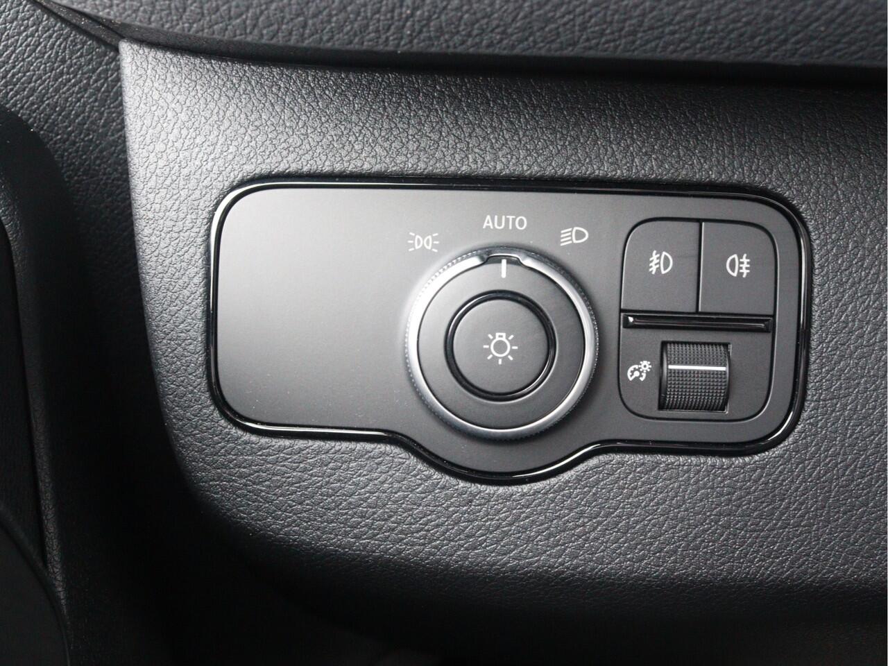 Mercedes-Benz SPRINTER 319 CDI L2H2 Select | AIRCO/CAMERA/CRUISE/3.500KG AHW | Certified