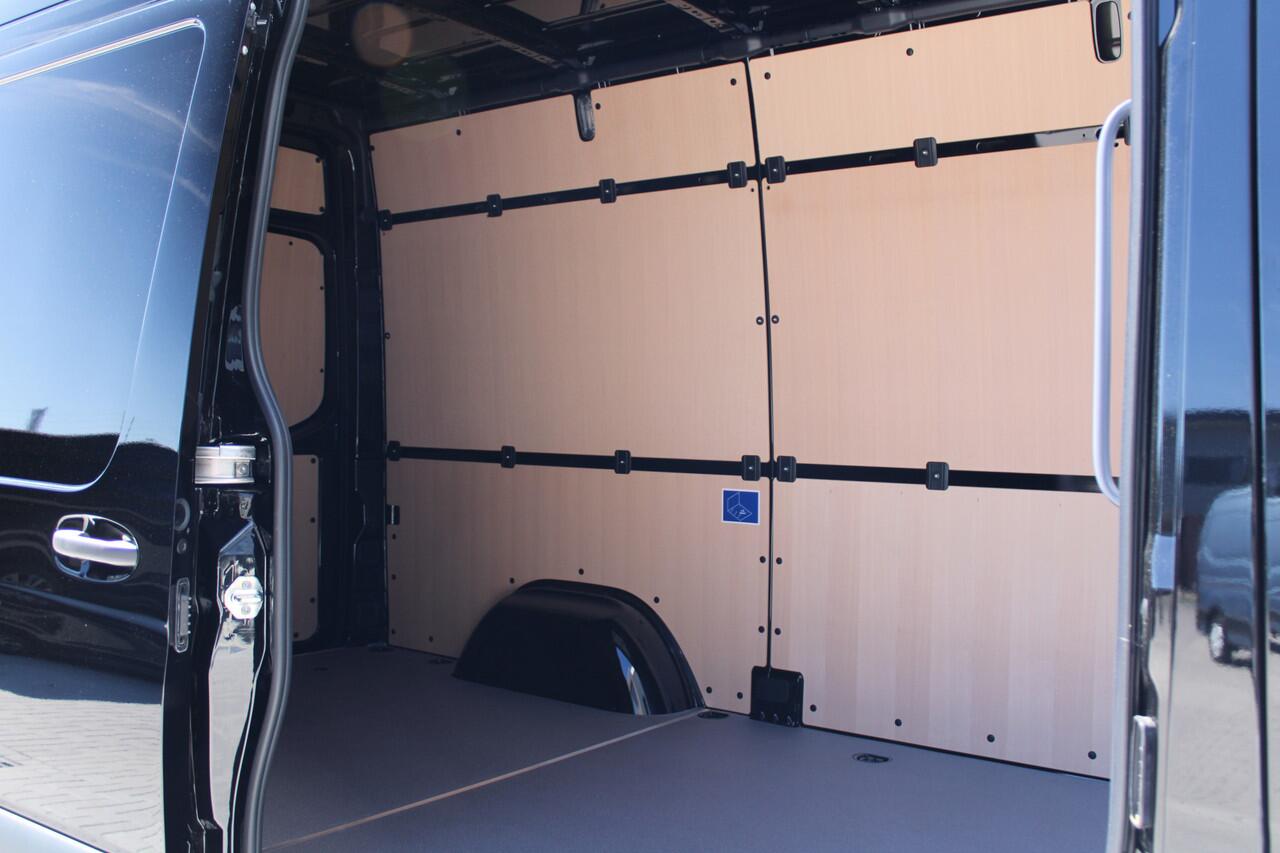 Mercedes-Benz SPRINTER 317CDI L2H2 Select - LED - Mbux 10 - 3.5t Trekhaak - Geveerde Stoel - Betimmering - Camera - Carplay - Blind spot - Cruise - Rijklaar