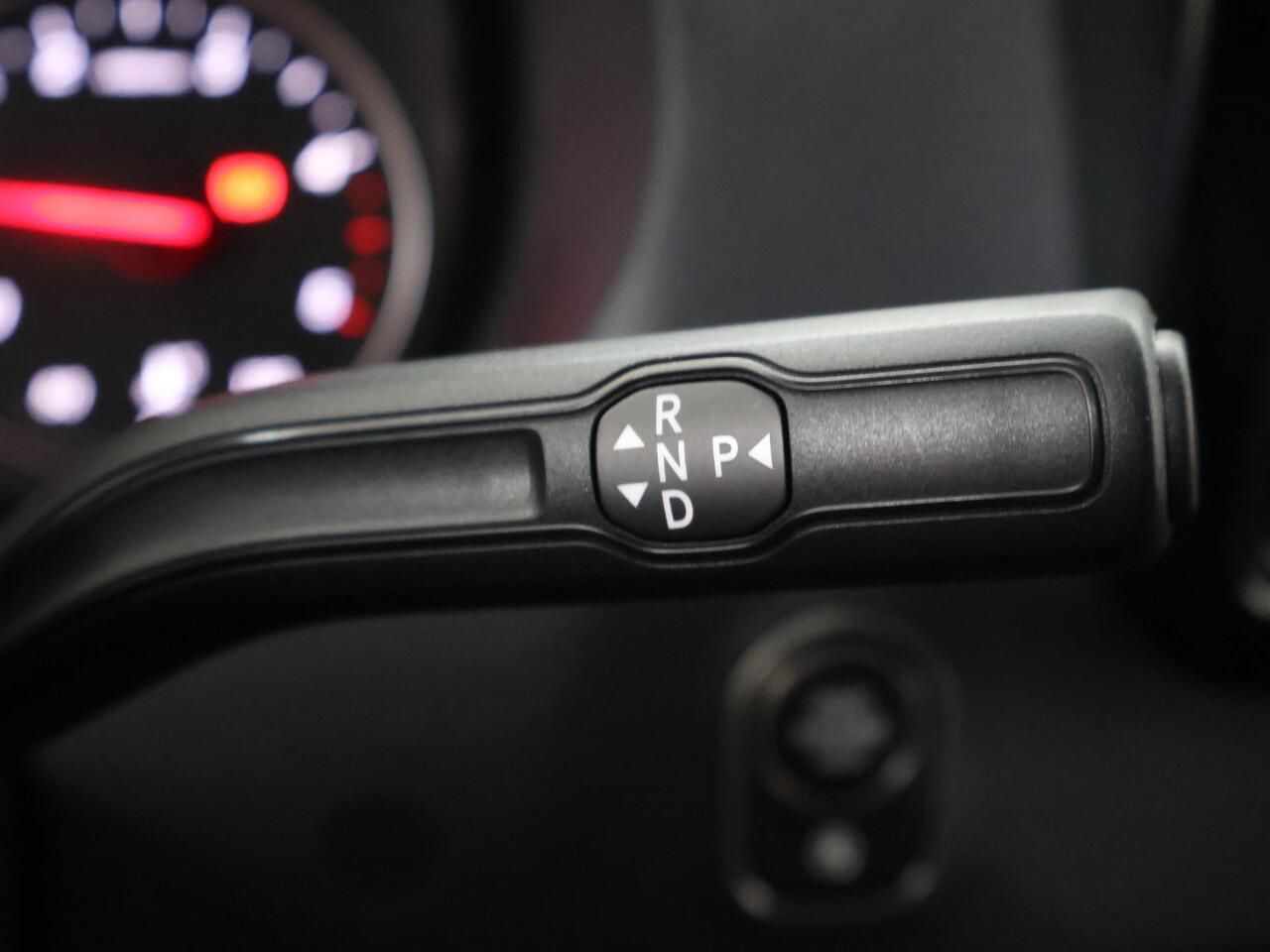 Mercedes-Benz SPRINTER 315 CDI | L2 H2 | RWD | Aut. | PRO | BPM VRIJ! | ACHTERUITRIJCAMERA | 3500 KG AHW | DODEHOEKASSISTENT | AIRCO | CRUISE | CARPLAY | ANDROID AUTO | METALLIC | 3-ZITS | MBUX SYSTEEM GROOT