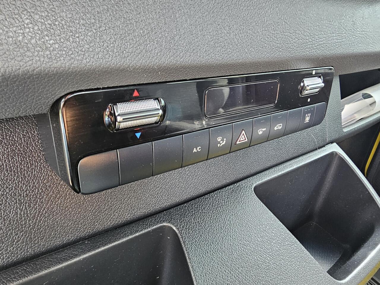 Mercedes-Benz SPRINTER 217 CDI L2 RWD DC Automaat 170 PK * Open Laadbak *