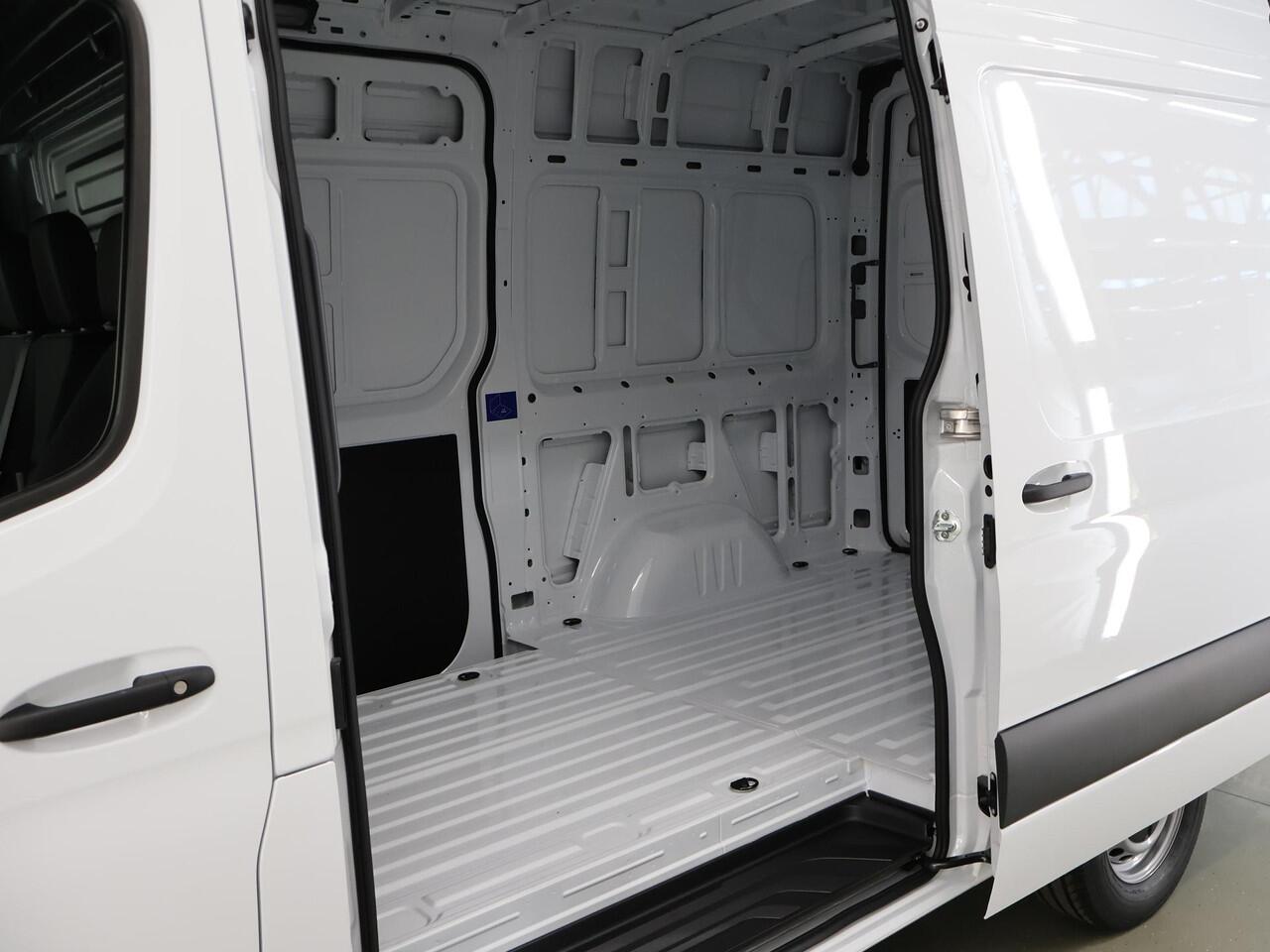 Mercedes-Benz SPRINTER 317 CDI GB L2 H2 RWD PRO | | Trekgewicht 3500 kg | Achteruitrijcamera | Cruise Control | Airco | Climate Control |