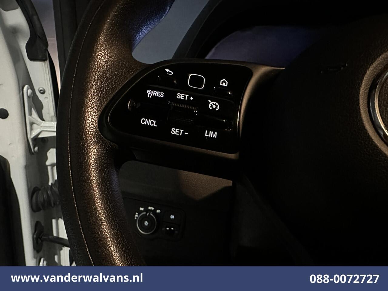 Mercedes-Benz SPRINTER 315 CDI 150pk L2H1 Euro6 Airco | Camera | Apple Carplay | Cruisecontrol | Stoelverwarming Android Auto, Parkeersensoren, Bijrijdersbank