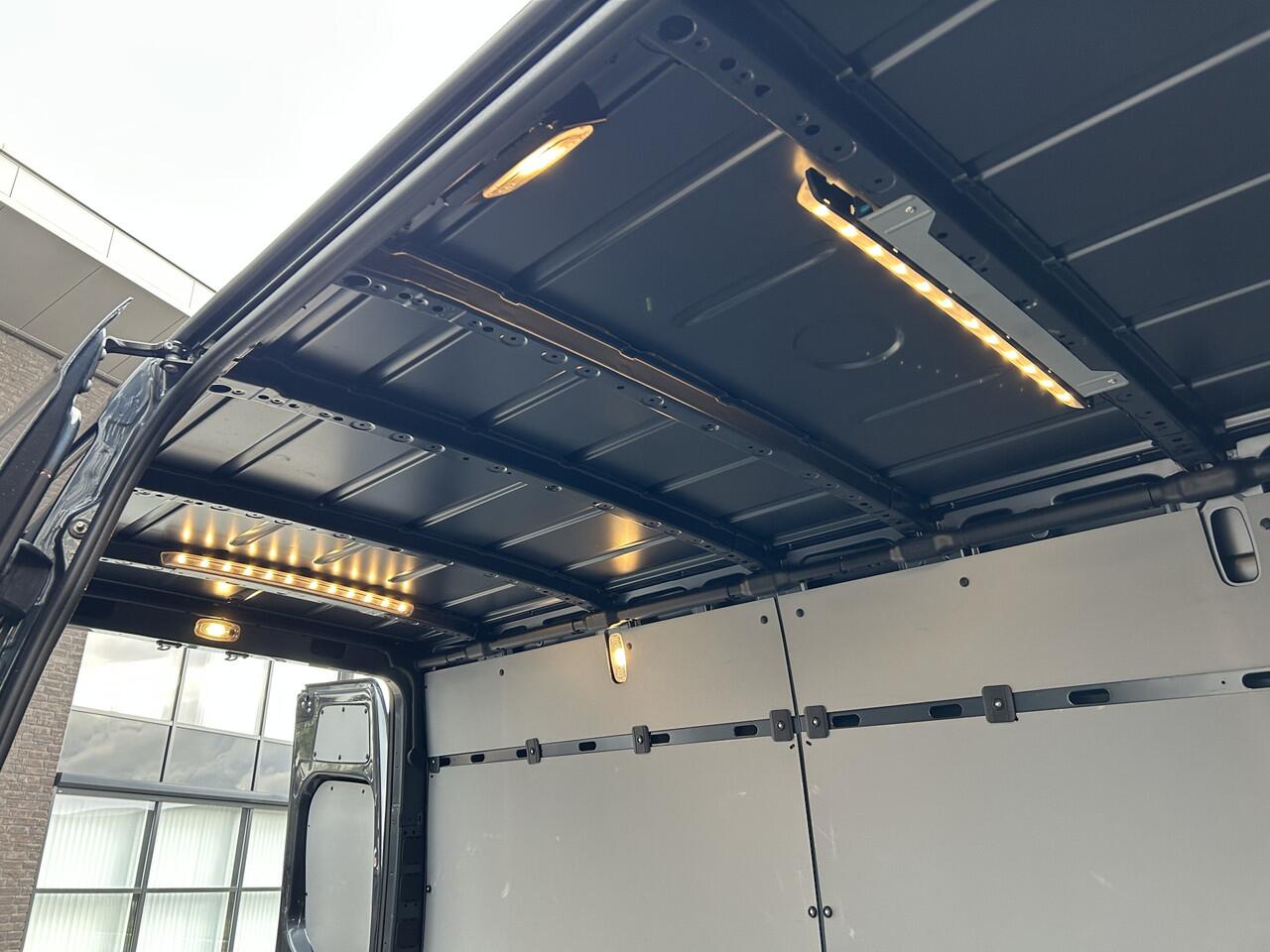 Mercedes-Benz SPRINTER 317 CDI L2 H2 MBUX / Camera / Carplay navigatie / Cruise control / Airco