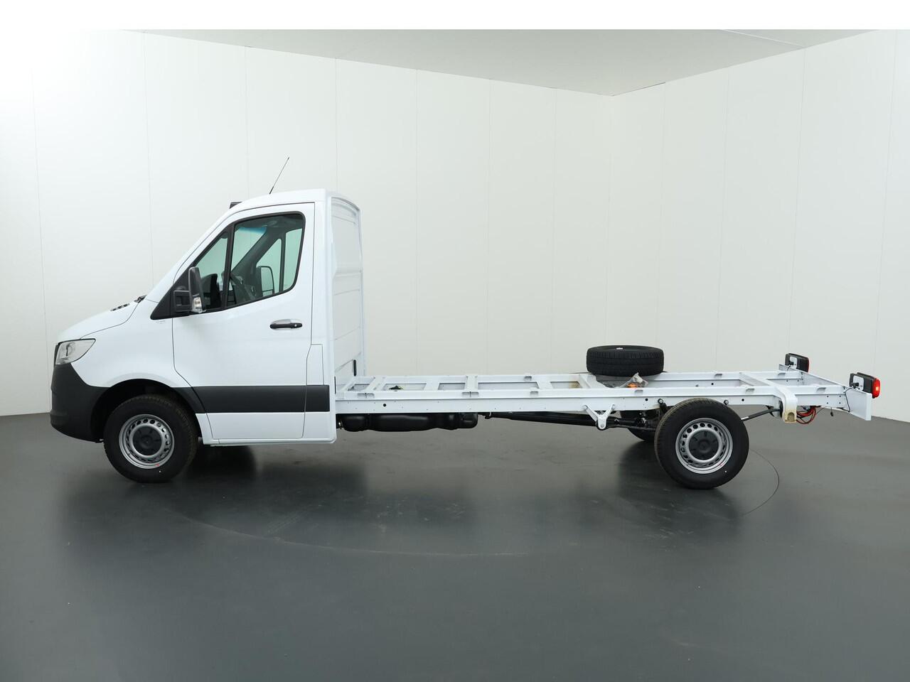 Mercedes-Benz SPRINTER 315 CDI | Aut. | Chassis | L3 | 3500 KG. AHW | Airco | Cruise Control | MBUX Navigatie | Apple Carplay/Android Auto | Lane-Assist | Vierseizoenenbanden | Comfort Bestuurdersstoel | 3500 KG. AHW | ELKE OPBOUW MOGELIJK