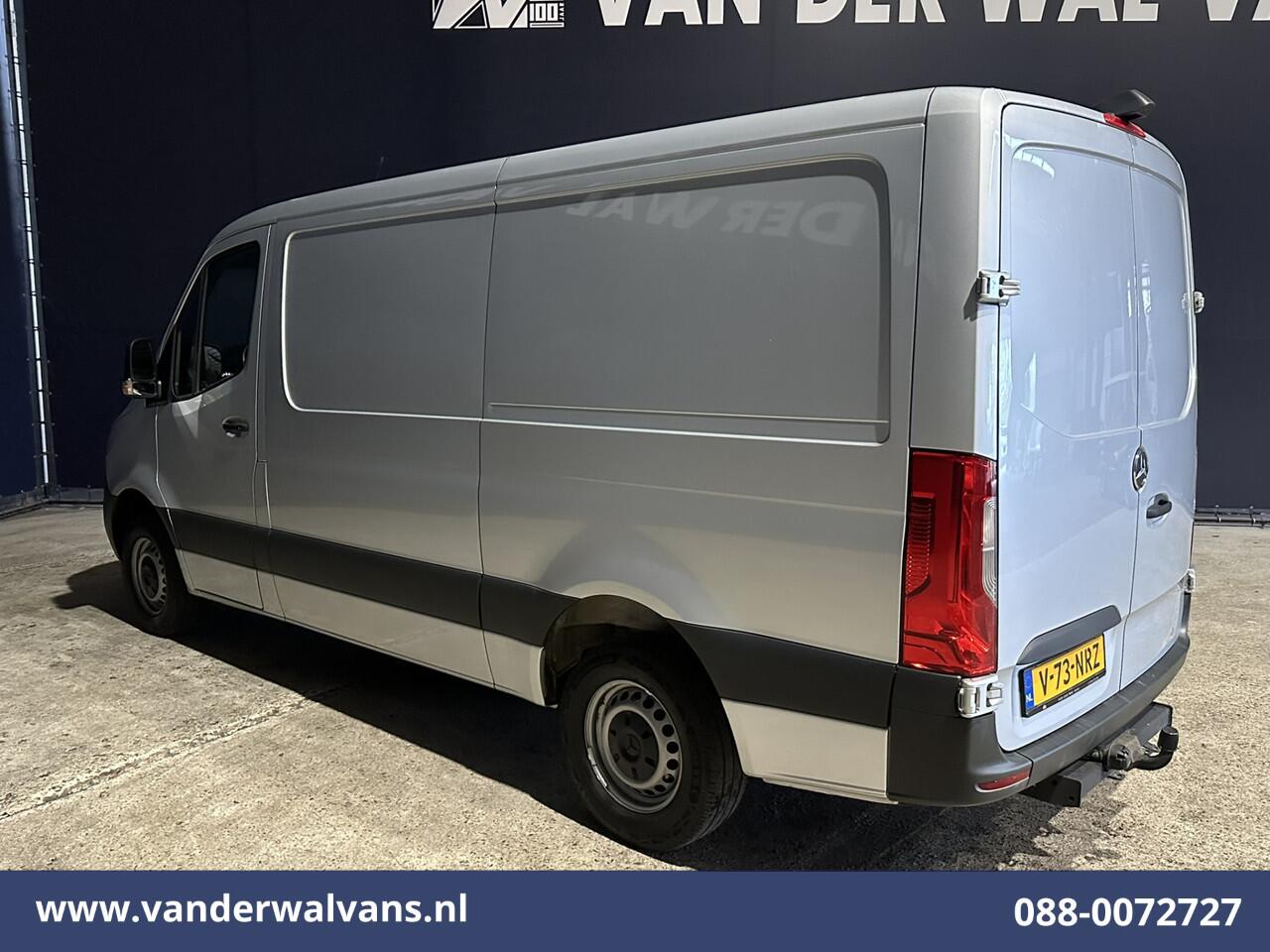 Mercedes-Benz SPRINTER 315 CDI 150pk L2H1 Euro6 Airco | Camera | Apple Carplay | Trekhaak | Chauffeursstoel Android Auto