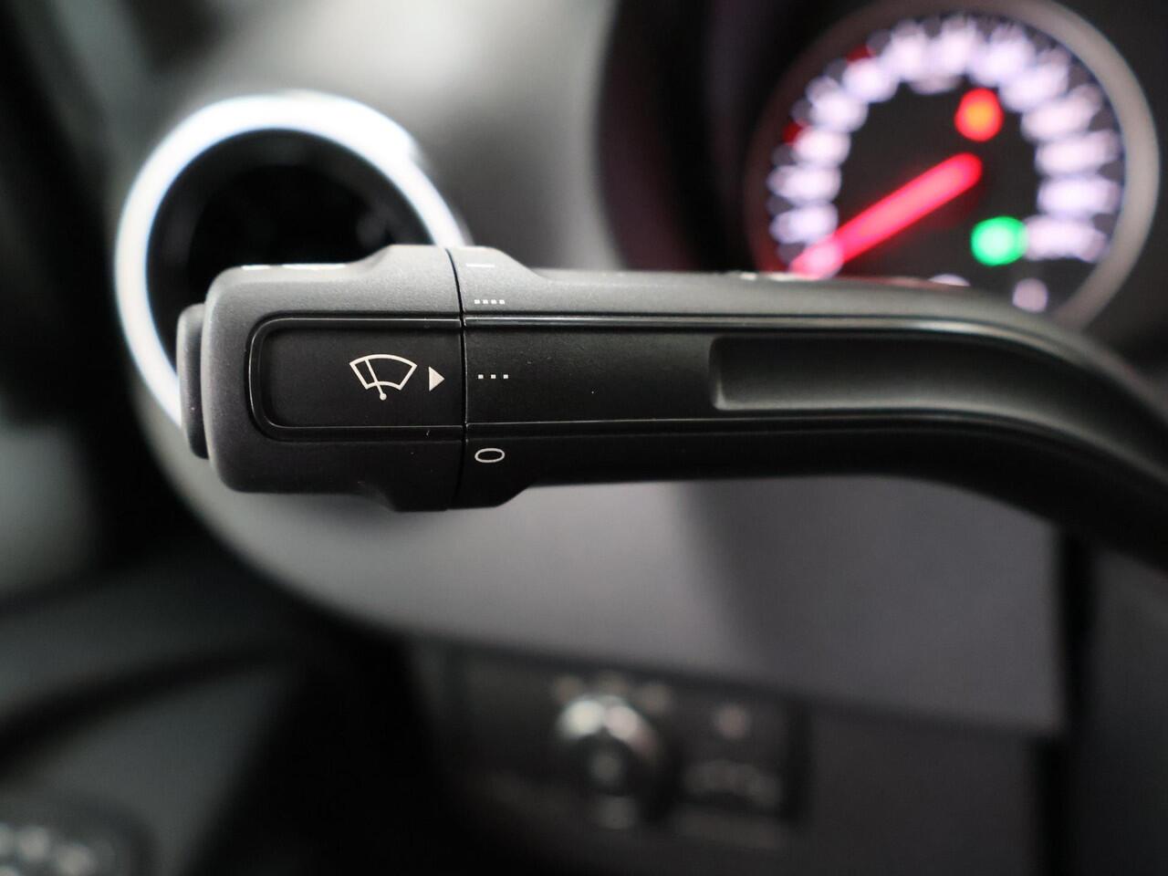 Mercedes-Benz SPRINTER 315 CDI | L2 H2 | RWD | Aut. | PRO | BPM VRIJ! | ACHTERUITRIJCAMERA | 3500 KG AHW | DODEHOEKASSISTENT | AIRCO | CRUISE | CARPLAY | ANDROID AUTO | METALLIC | 3-ZITS | MBUX SYSTEEM GROOT