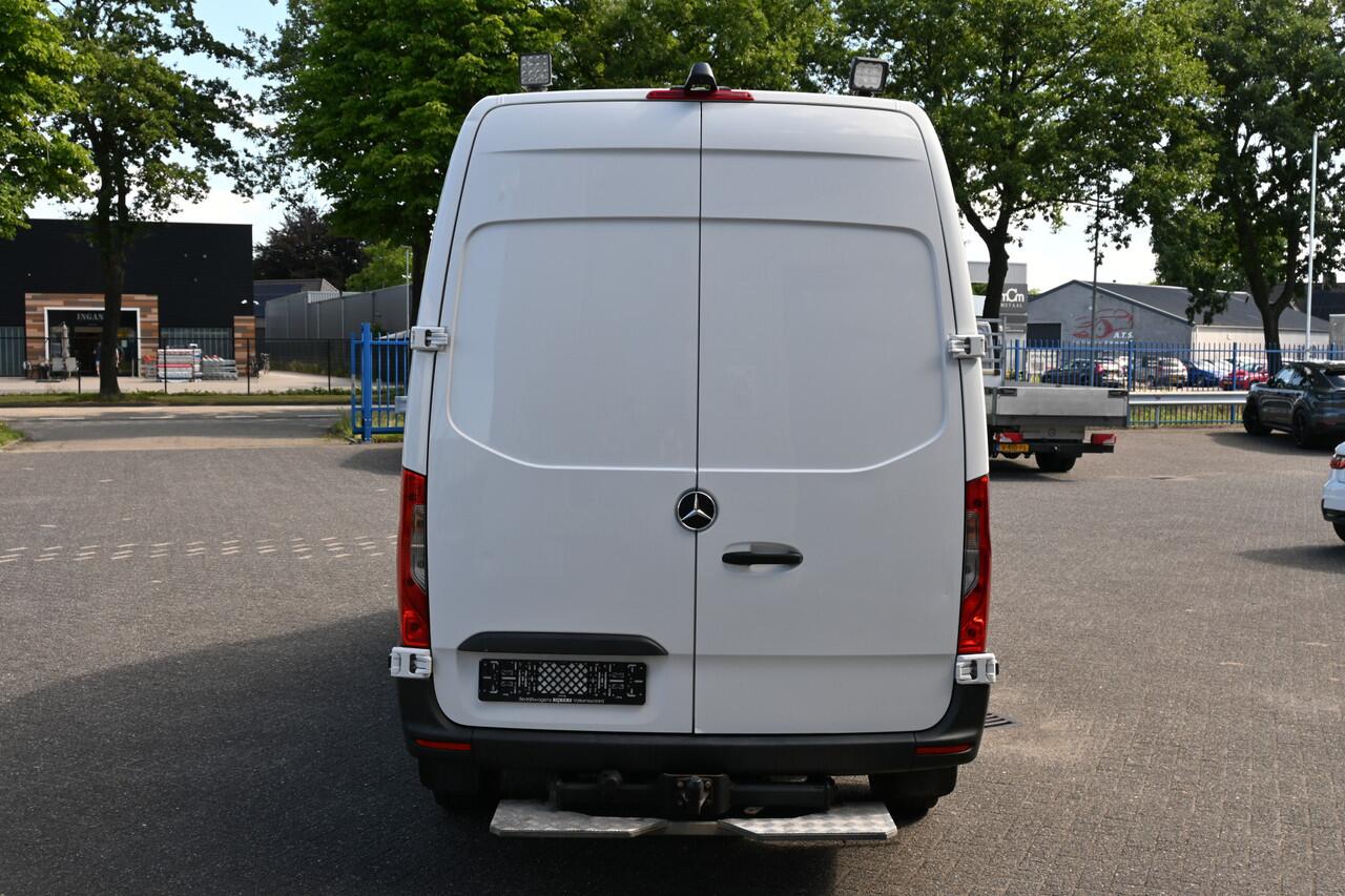 Mercedes-Benz SPRINTER 319 CDI 3.0 V6 L2H2 3500 kg Trekhaak, Standkachel, MBUX navigatie en camera, Geveerde stoelen