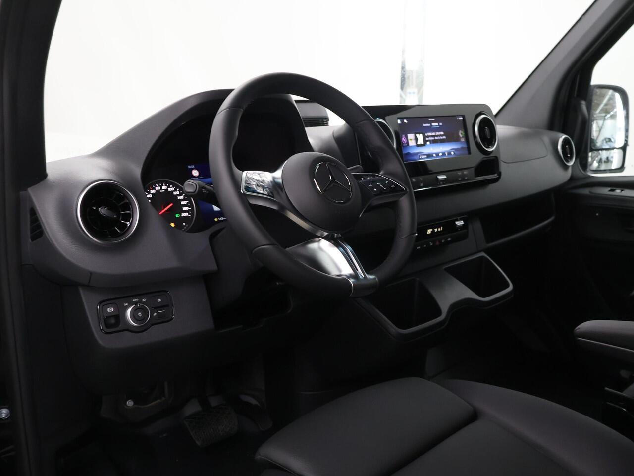 Mercedes-Benz SPRINTER 317 CDI L2 H2 Pro HD | LED Koplampen | Stoelverwarming | Leder | Achteruitrijcamera | Climate Control | 3500 kg Trekhaak |