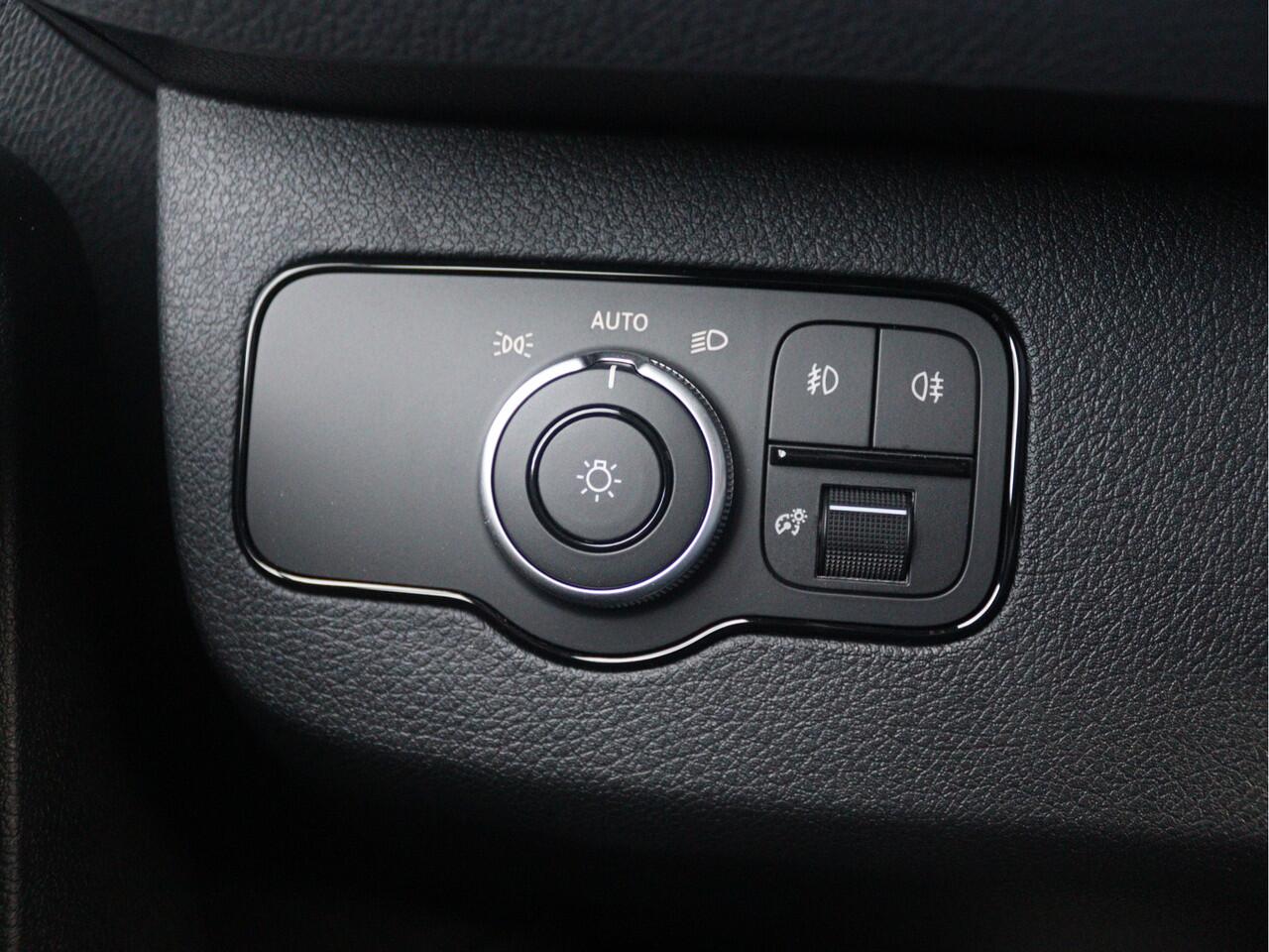 Mercedes-Benz SPRINTER 319 CDI L2H2 Select | AIRCO/CAMERA/CRUISE/3.500KG AHW | Certified