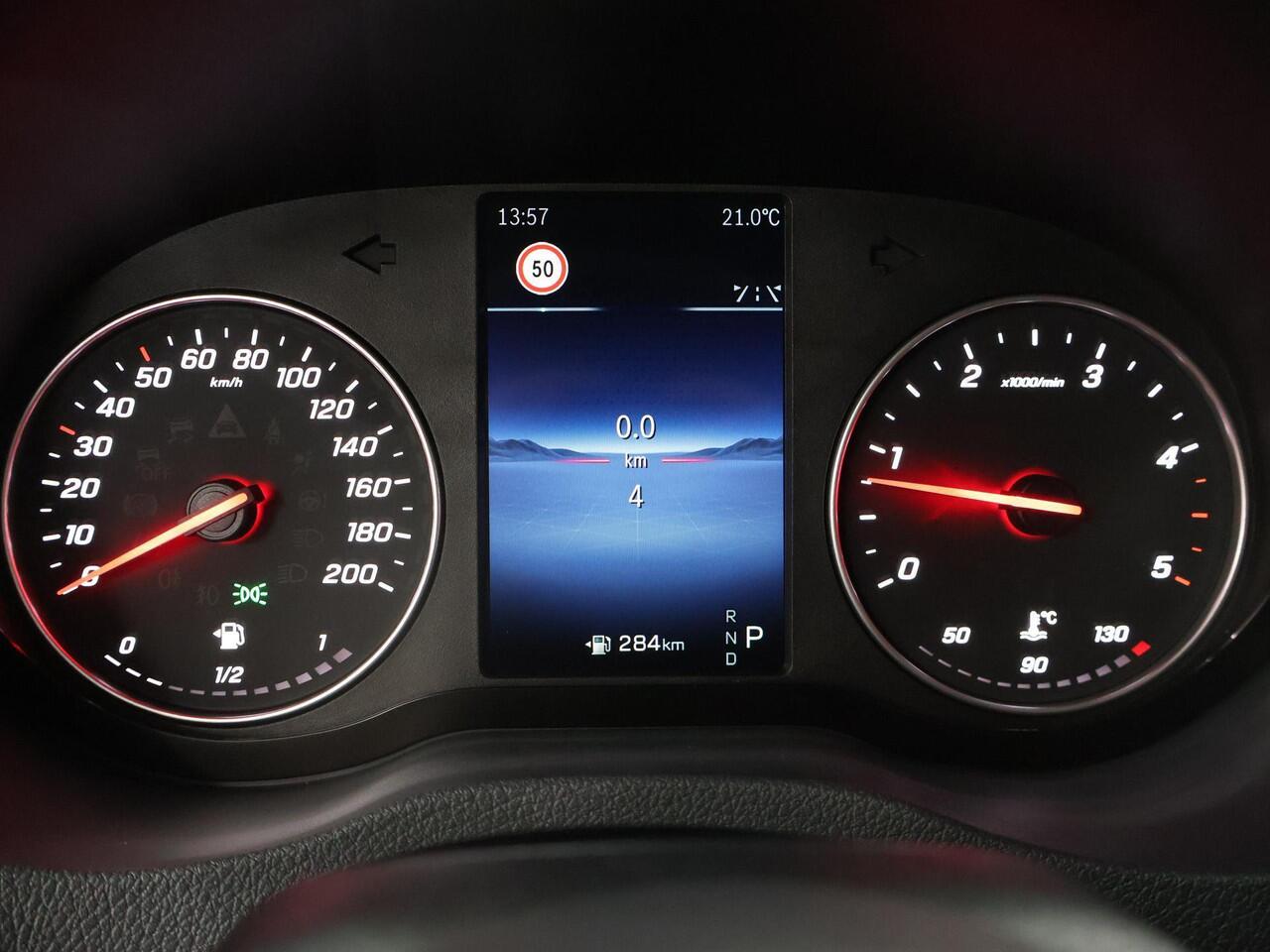 Mercedes-Benz SPRINTER 315 CDI | L2 H2 | RWD | Aut. | PRO | BPM VRIJ! | AIRCO | CRUISE | 3500 KG AHW | CARPLAY | ANDROID AUTO | DODEHOEKASSISTENT | METALLIC | SPOORASSISTENT | MULTIFUNCTIONEELSTUURWIEL