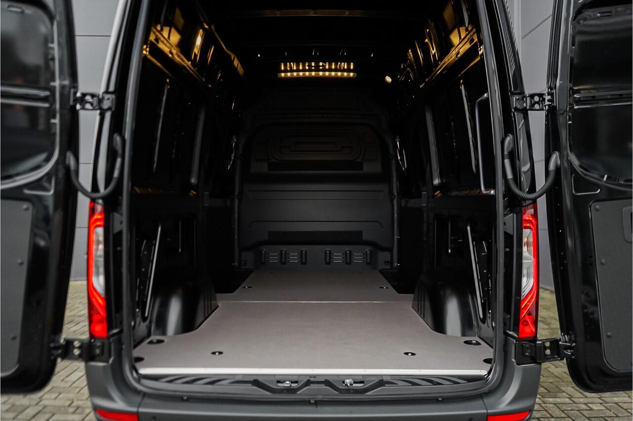 Mercedes-Benz SPRINTER 319 1.9 CDI L2H2 RWD 2x Schuifdeur Distronic Camera Navi Trekhaak 3.5T