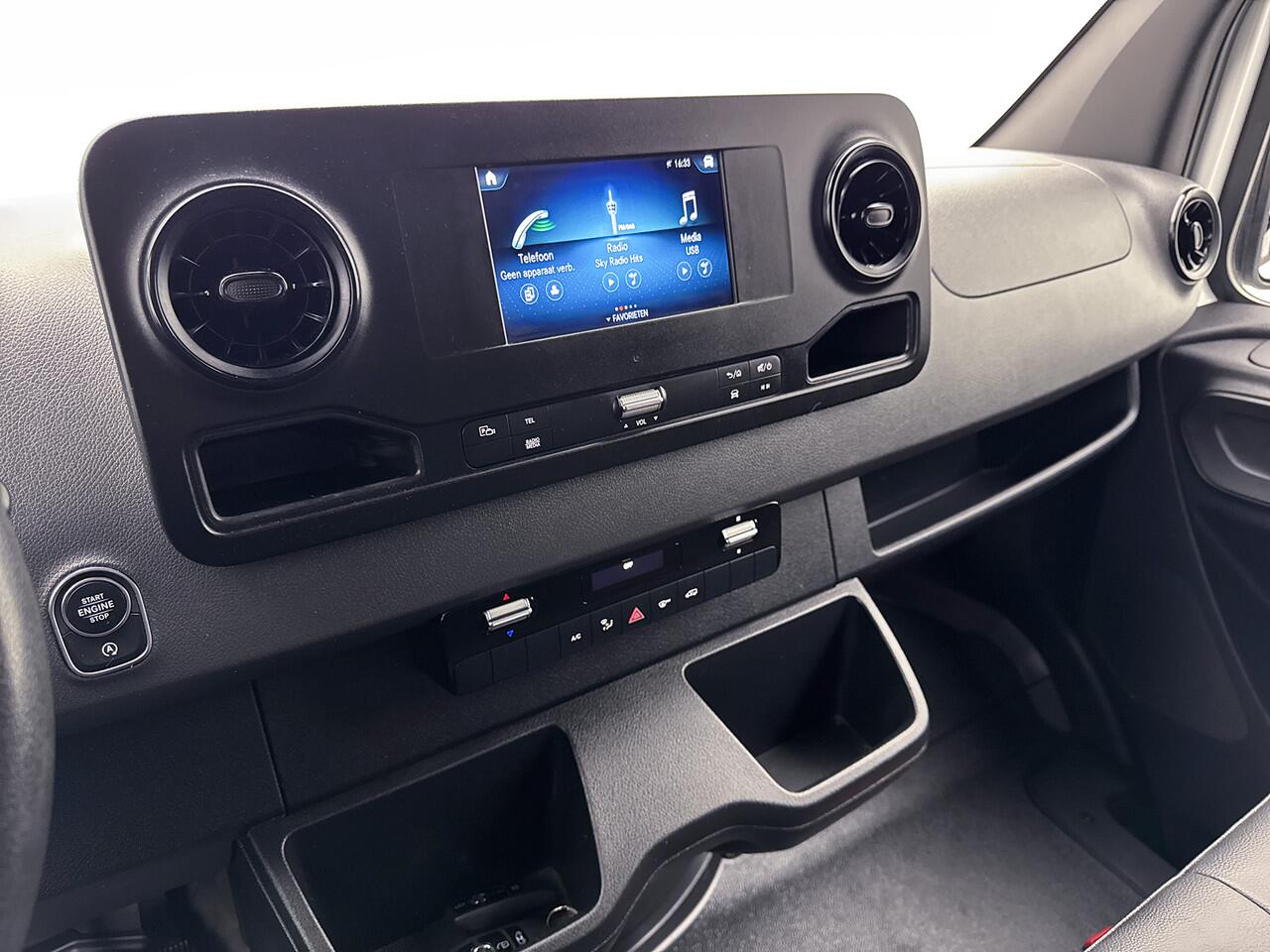 Mercedes-Benz SPRINTER 315 1.9 CDI L2H2 FWD Automaat MBUX Trekhaak Achteruitrijcamera Apple Carplay/Android Auto Betimmering Cruise Control