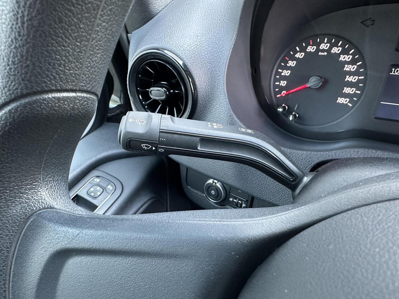 Mercedes-Benz SPRINTER 317 CDI Pick-up 7-Persoons Trekhaak 3500kg Open laadbak Dubbel Cabine