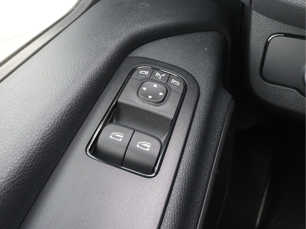 Mercedes-Benz SPRINTER 319 CDI L2H2 Select | AIRCO/CAMERA/CRUISE/3.500KG AHW | Certified