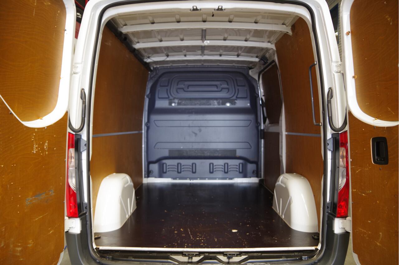 Mercedes-Benz SPRINTER 211 2.2 CDI L1H1 AUT. TREKHAAK, IMPERIAAL, CAMERA, NAVI, CLIMA, NL AUTO, NAP