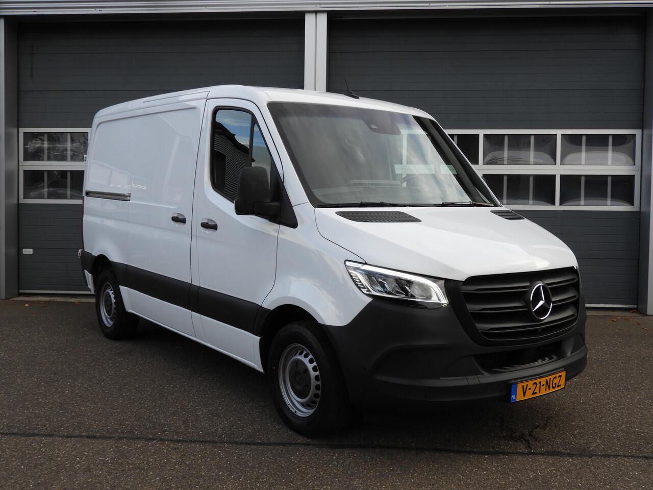 Mercedes-Benz SPRINTER 315 1.9 CDI L1H1 RWD AUT | LED | 360° | NAV | DISTRONIC