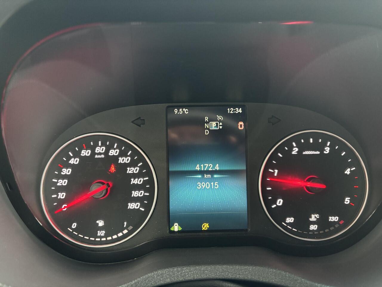 Mercedes-Benz SPRINTER 315 1.9 CDI L2H2 RWD