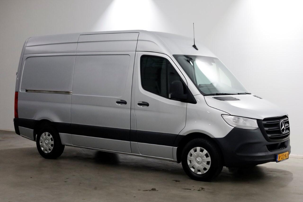 Mercedes-Benz SPRINTER 315 CDI 150pk RWD 9G Automaat L2H2 Airco/Camera/CarPlay 08-2021