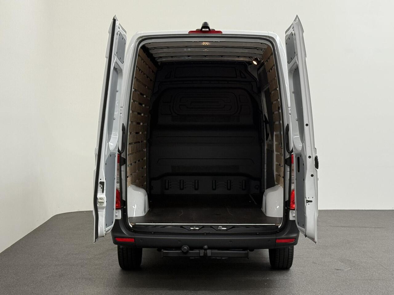 Mercedes-Benz SPRINTER 315 1.9 CDI L2H2 Automaat Airco Trekhaak Camera Navigatie