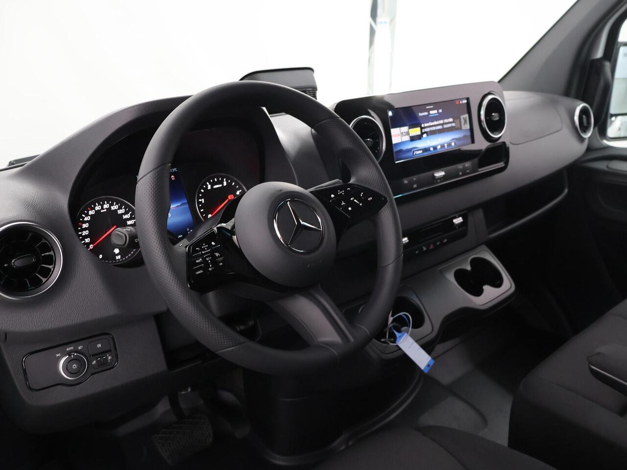 Mercedes-Benz SPRINTER 315 CDI | L2 H1 | RWD | PRO | Parkeercamera | Airco | Dodehoekassistent | Zijwindassistent | Cruise Control | Chauffeursstoel |