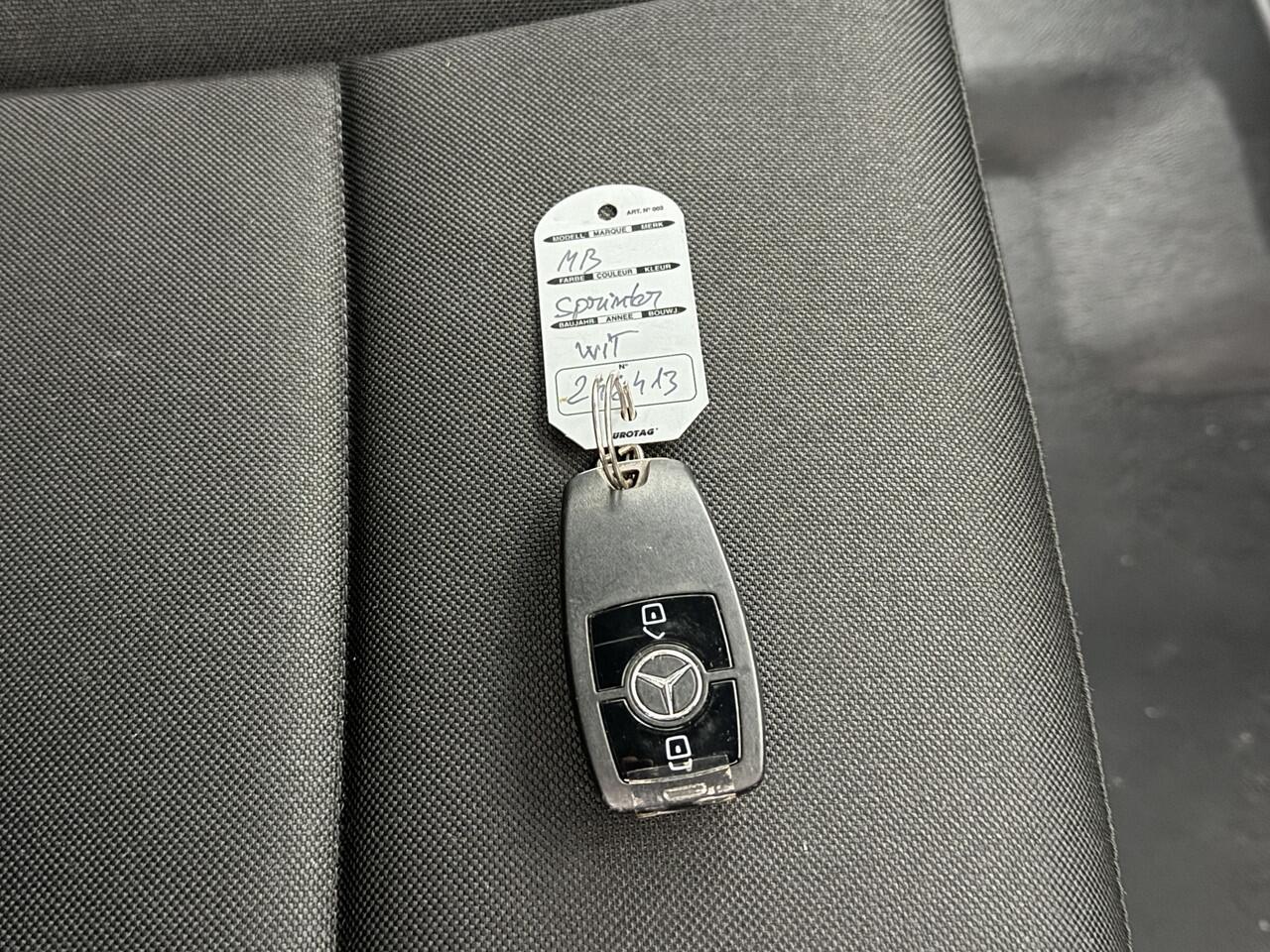 Mercedes-Benz SPRINTER 515CDI Bakwagen+Laadklep | Airco | Cruise | 3-Persoons | Dakspoiler