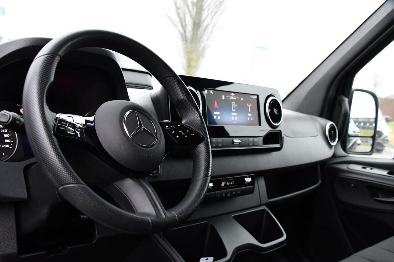 Mercedes-Benz SPRINTER 317 1.9 CDI L2H2 RWD AMG Black Edition FACELIFT! Camera, Cruise, Carplay, LED, Multimedia, 170pk, NAVI, Automaat, Uniek!