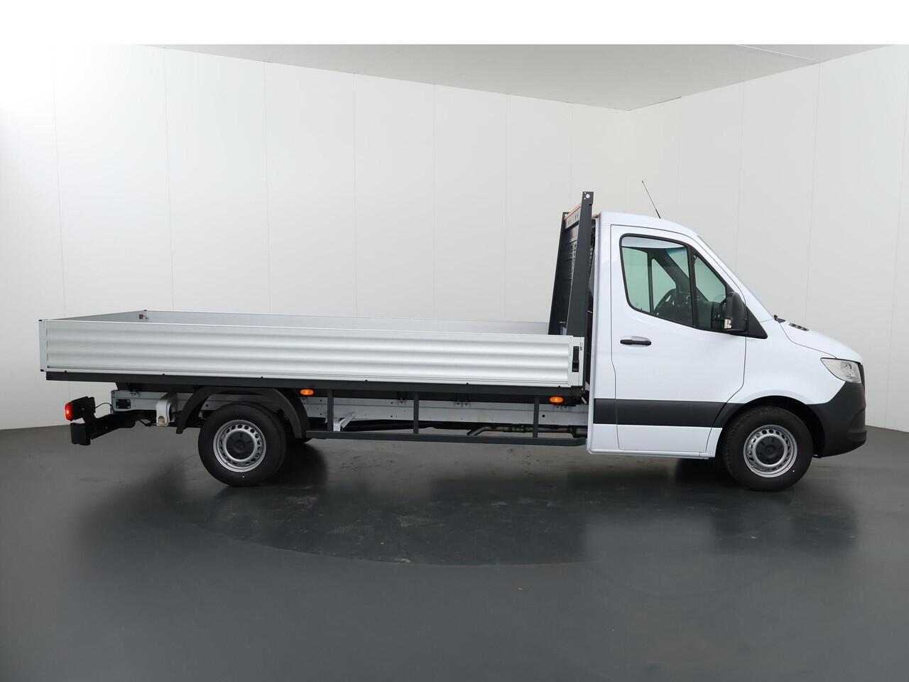 Mercedes-Benz SPRINTER 315 CDI Open Laadbak L3 RWD PRO | 3500 KG Trekhaak | Smartphone integratie pakket | 10.25" MBUX Systeem |