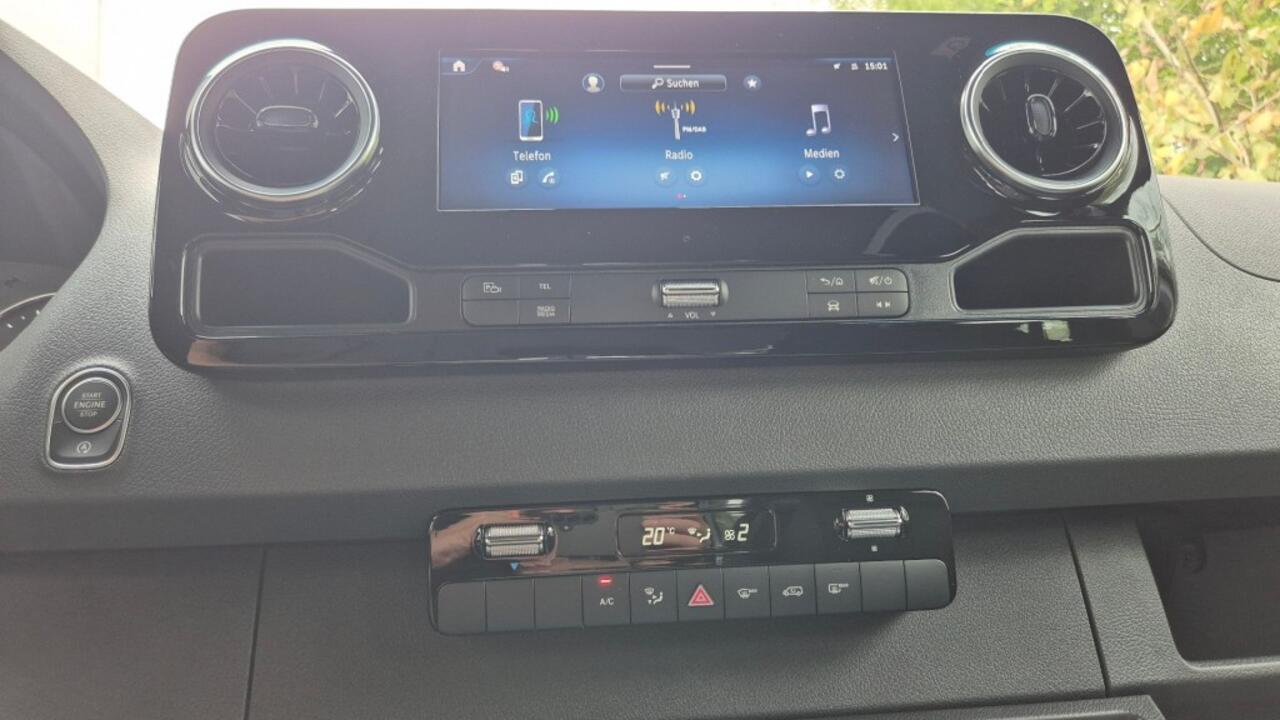 Mercedes-Benz SPRINTER Rolstoelbus verlaagde voorinstap NIEUW