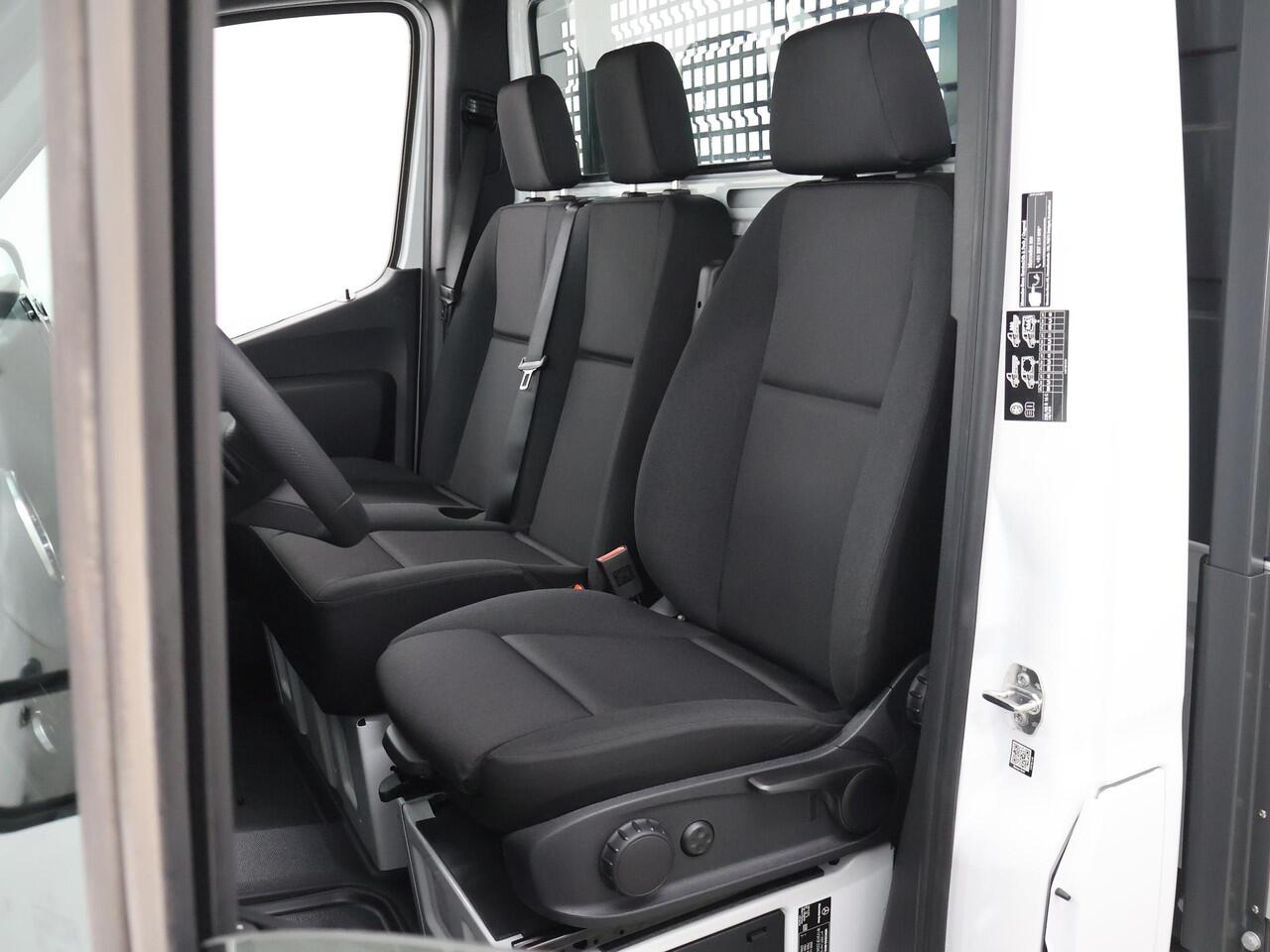 Mercedes-Benz SPRINTER 315 CDI Open Laadbak L3 RWD PRO | 3500 KG Trekhaak | Smartphone integratie pakket | 10.25" MBUX Systeem |