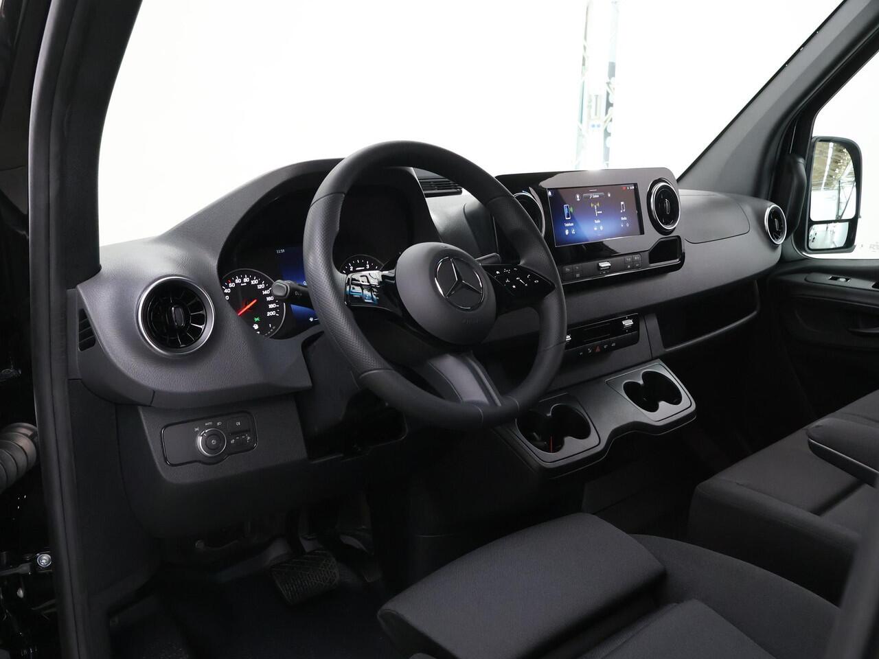 Mercedes-Benz SPRINTER 315 CDI | L2 H2 | Aut. | RWD | PRO | BPM VRIJ! | 3500 KG AHW | CARPLAY | ANDROID AUTO | 3-ZITS | CRUISE | CAMERA | AIRCO | SPOORASSISTENT | DODEHOEKDETECTIE | METALLIC