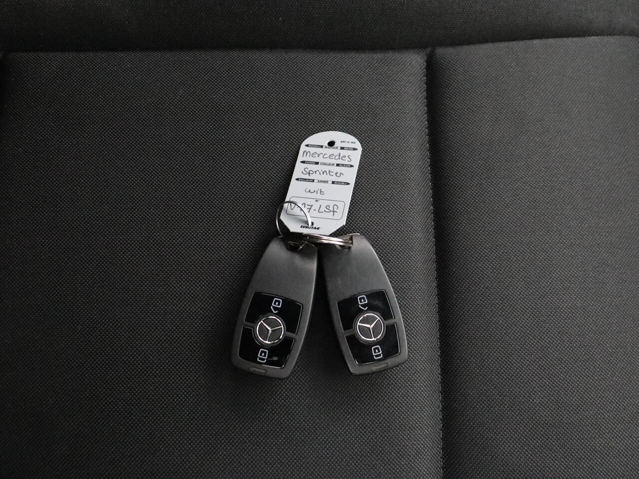 Mercedes-Benz SPRINTER 315CDI L2H2 | Mbux Touchscreen | 360 Camera | 3-Persoons | Betimmering | Airco | Cruise