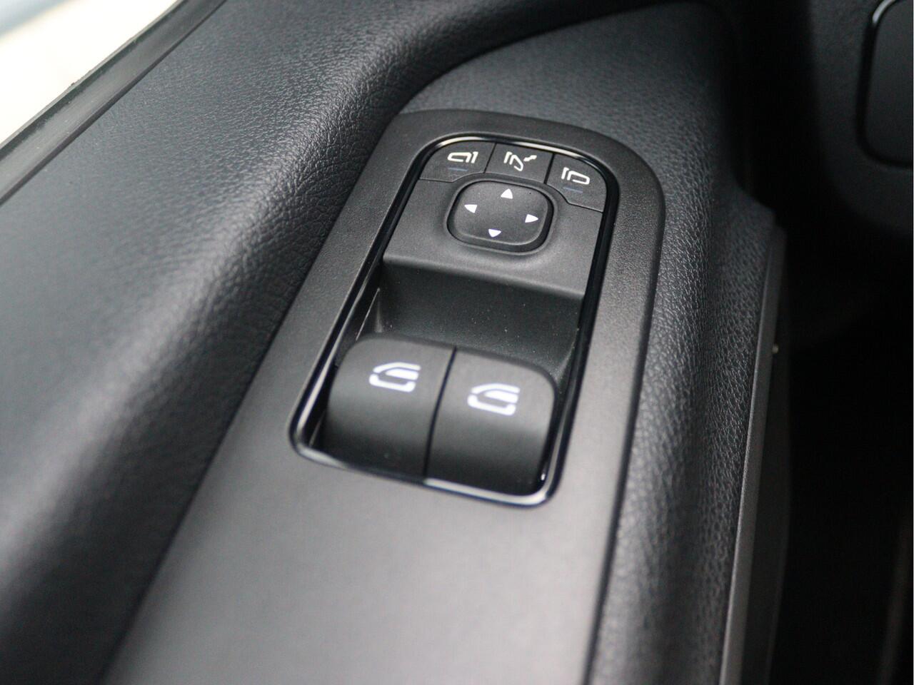 Mercedes-Benz SPRINTER 319 CDI L2H2 Select | AIRCO/CAMERA/CRUISE/3.500KG AHW | Certified