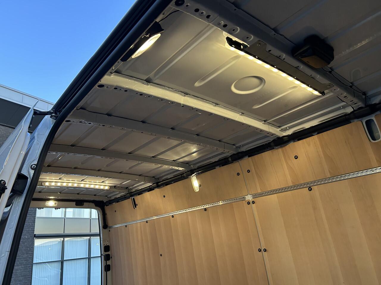 Mercedes-Benz SPRINTER 317 CDI L3 H2 MBUX / 360 Camera / Geveerde stoel / Navigatie / Cruise control / Airco / 270 Graden achterdeuren